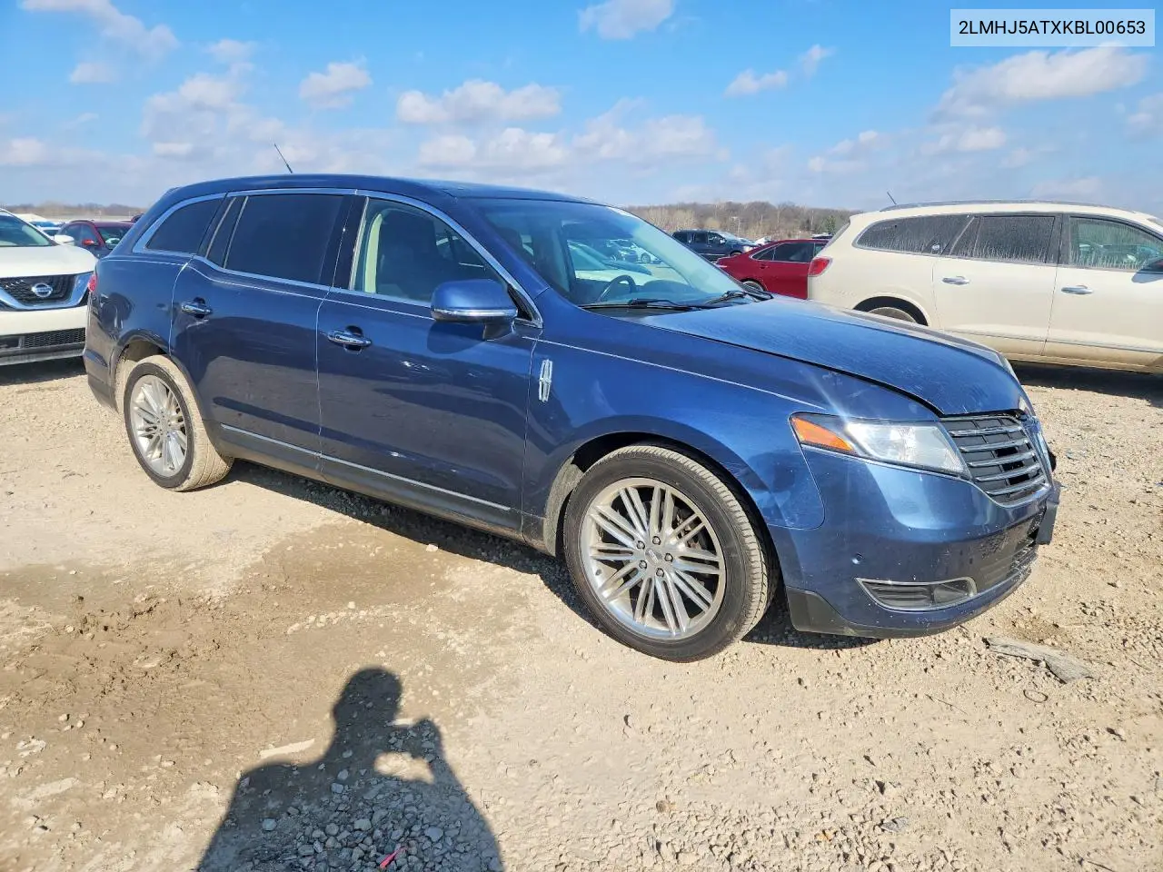2019 Lincoln Townhouse Mkt VIN: 2LMHJ5ATXKBL00653 Lot: 41996436