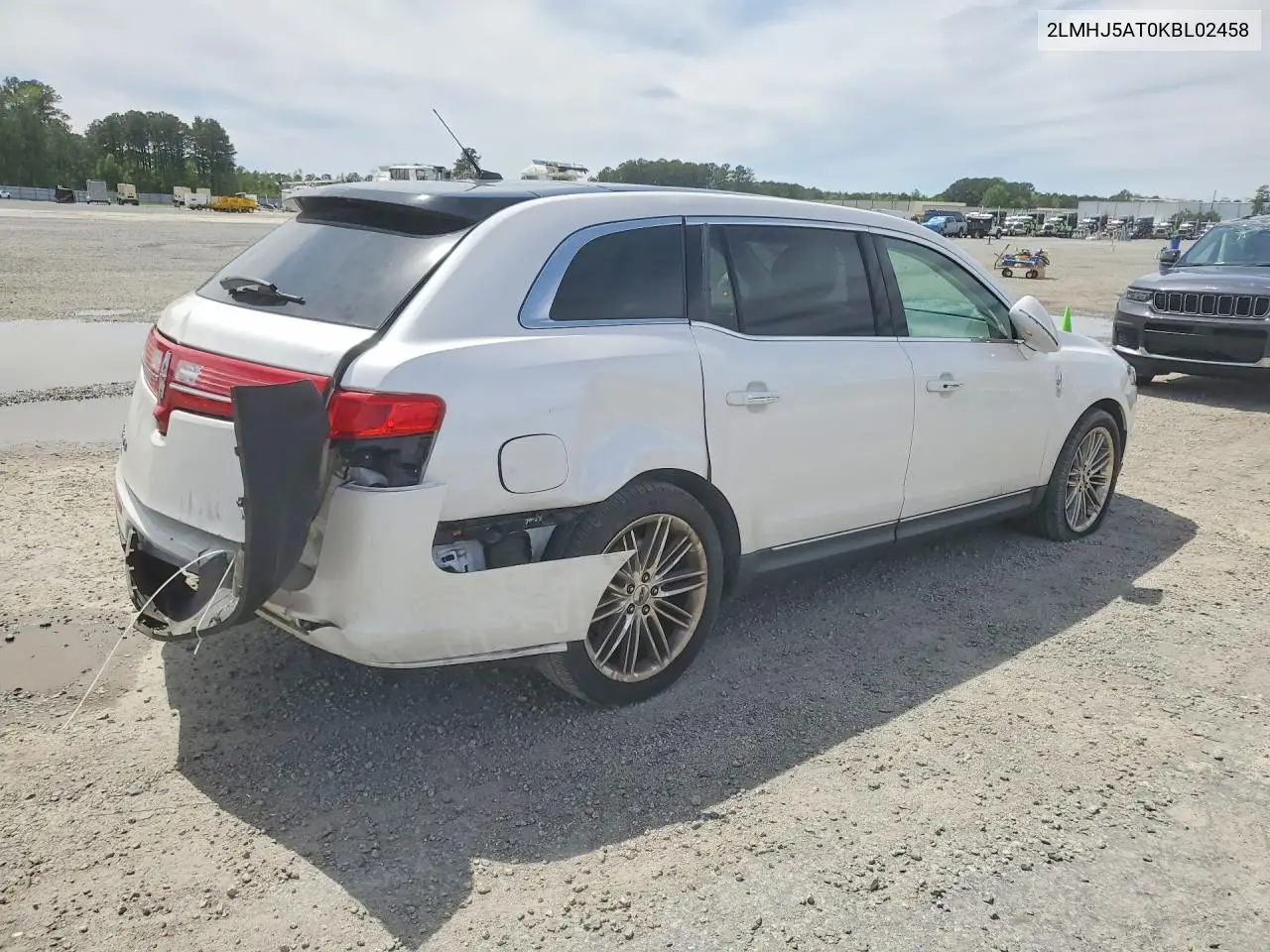 2019 Lincoln Mkt VIN: 2LMHJ5AT0KBL02458 Lot: 48689156