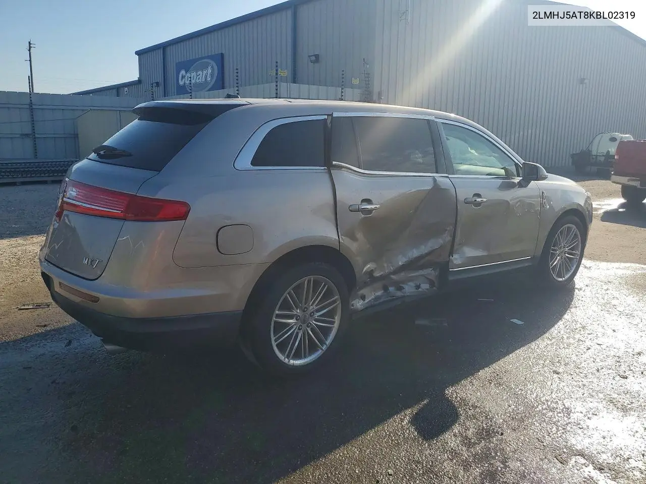 2019 Lincoln Mkt VIN: 2LMHJ5AT8KBL02319 Lot: 50253216