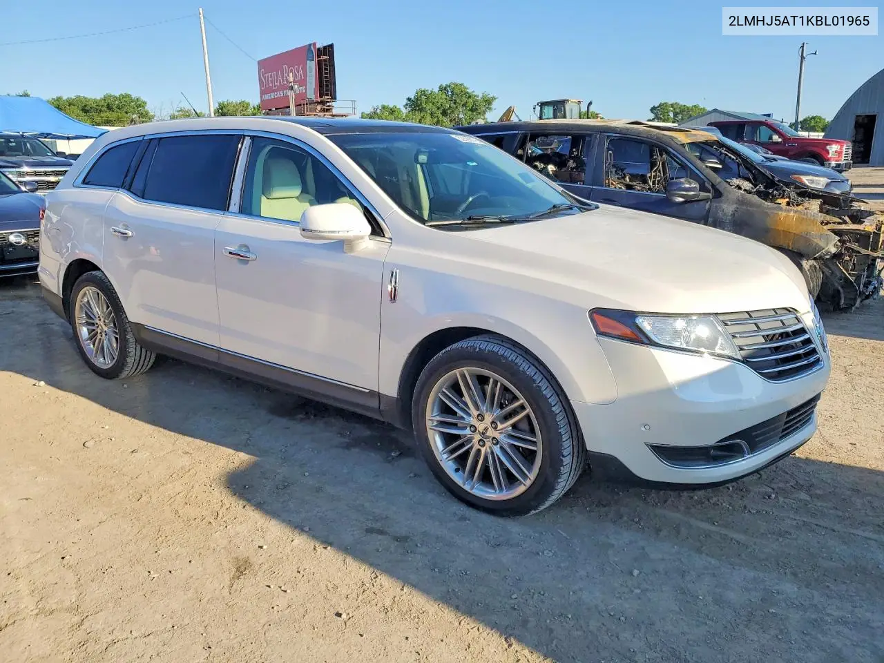 2019 Lincoln Mkt VIN: 2LMHJ5AT1KBL01965 Lot: 52390076