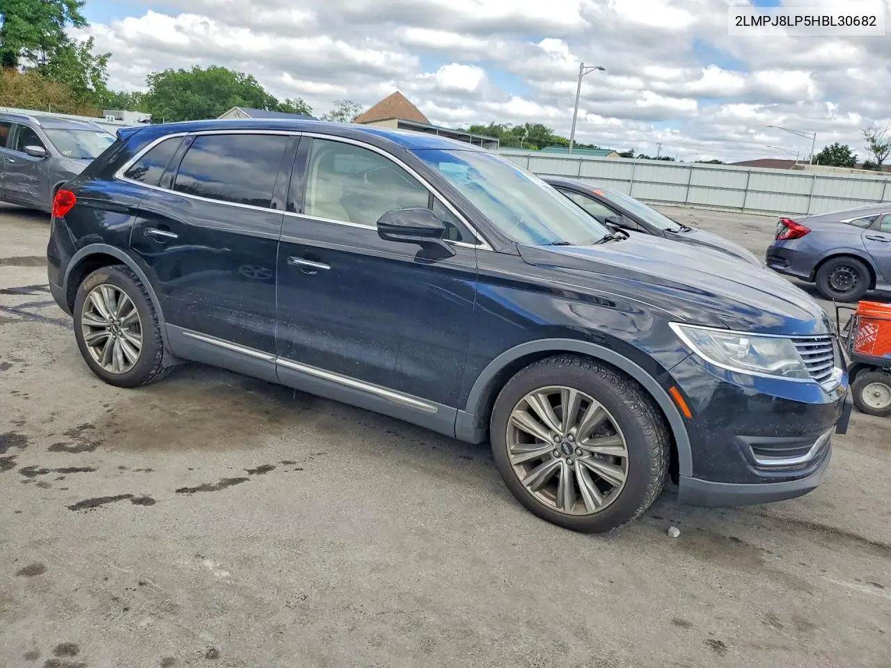 2017 Lincoln Mkx Reserve VIN: 2LMPJ8LP5HBL30682 Lot: 60243086