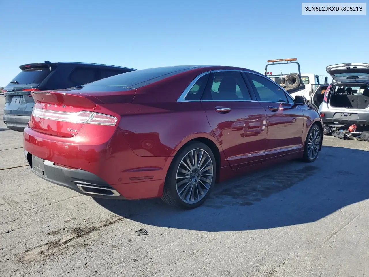 3LN6L2JKXDR805213 2013 Lincoln Townhouse Mkz
