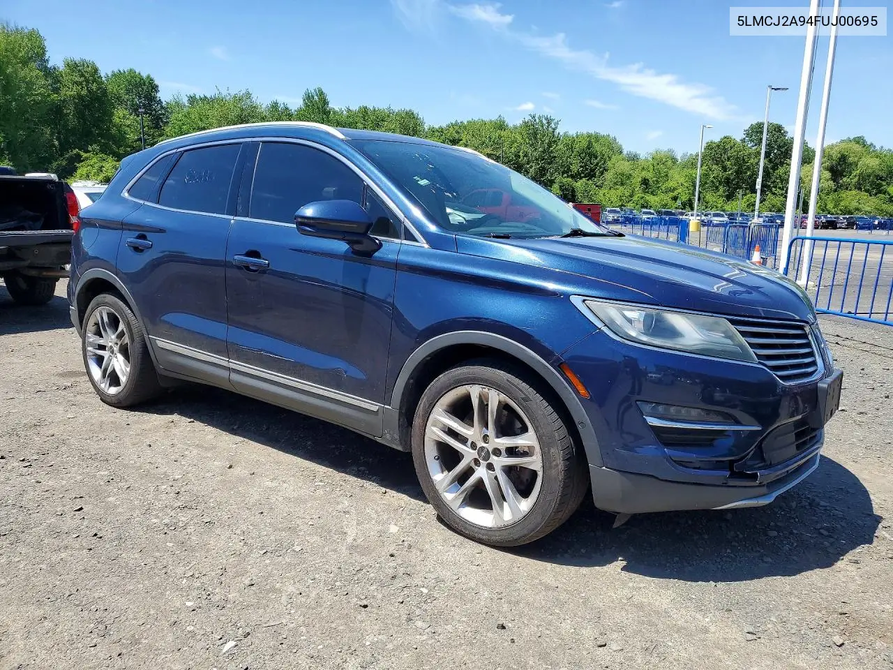 2015 Lincoln Mkc VIN: 5LMCJ2A94FUJ00695 Lot: 54670266