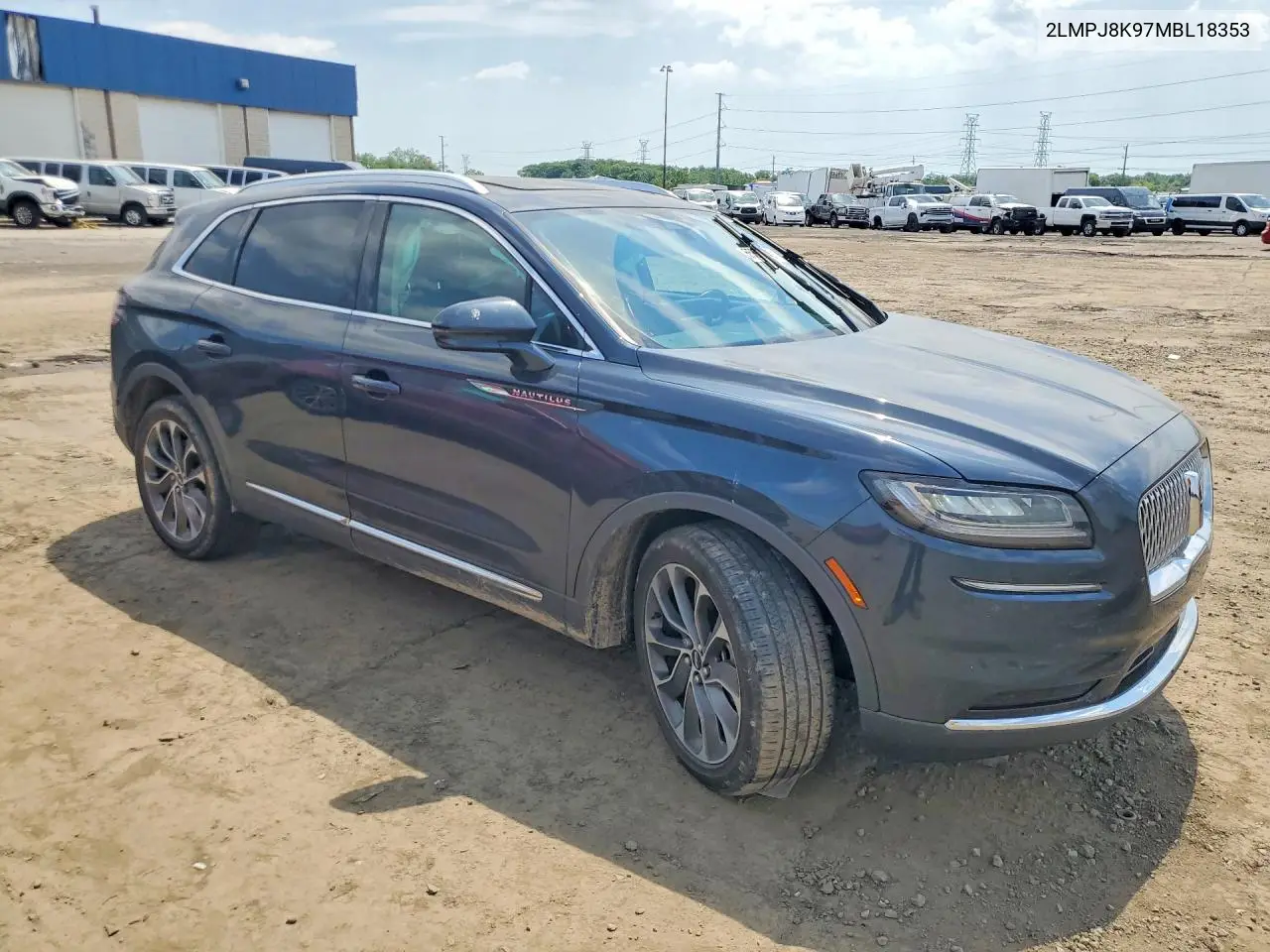 2021 Lincoln Nautilus Reserve VIN: 2LMPJ8K97MBL18353 Lot: 55873616