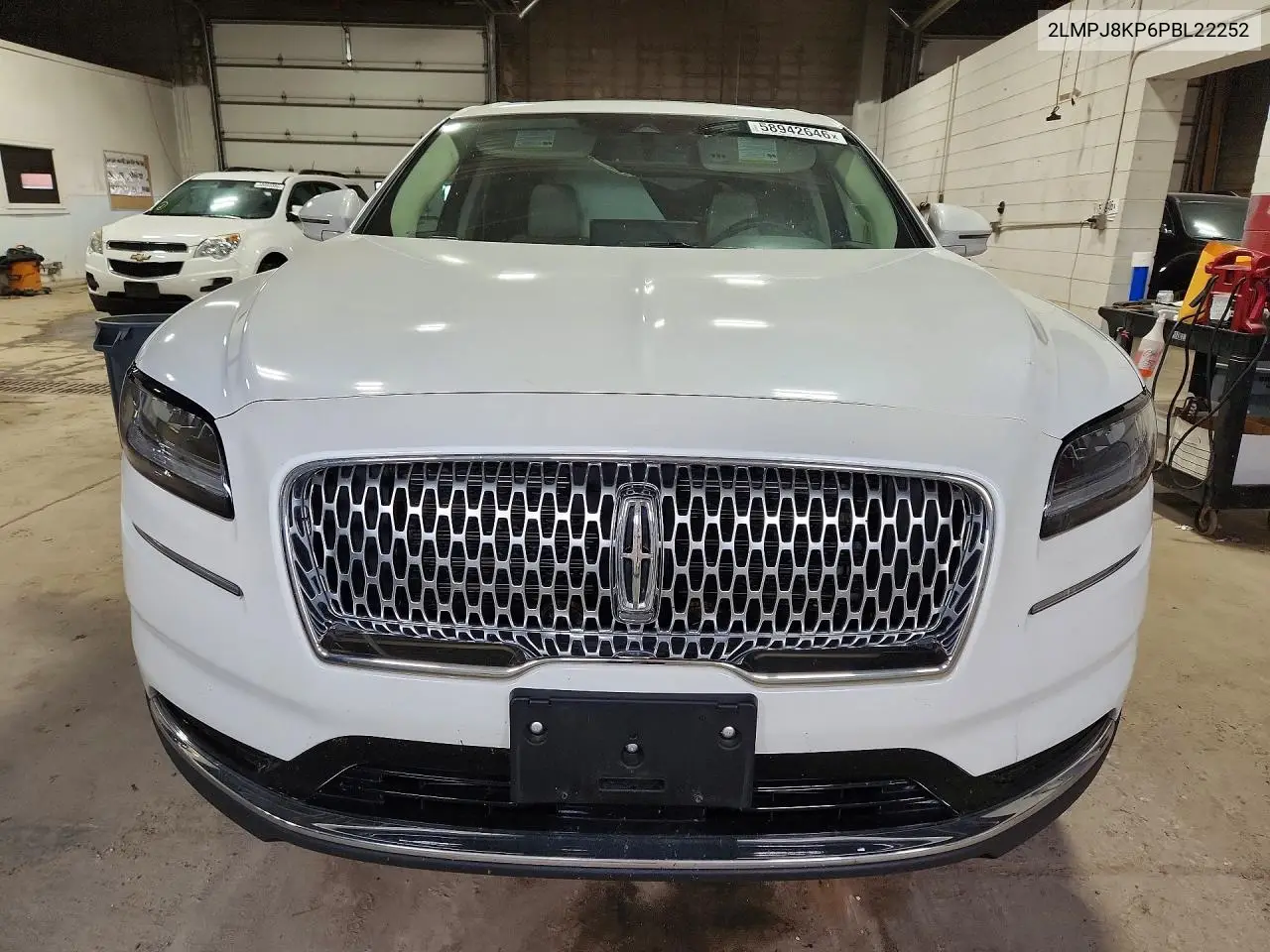 2023 Lincoln Nautilus Reserve VIN: 2LMPJ8KP6PBL22252 Lot: 58942646
