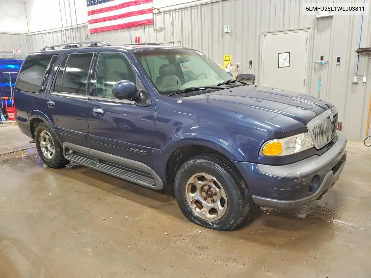 1998 Lincoln Navigator VIN: 5LMFU28L1WLJ03811 Lot: 60512216