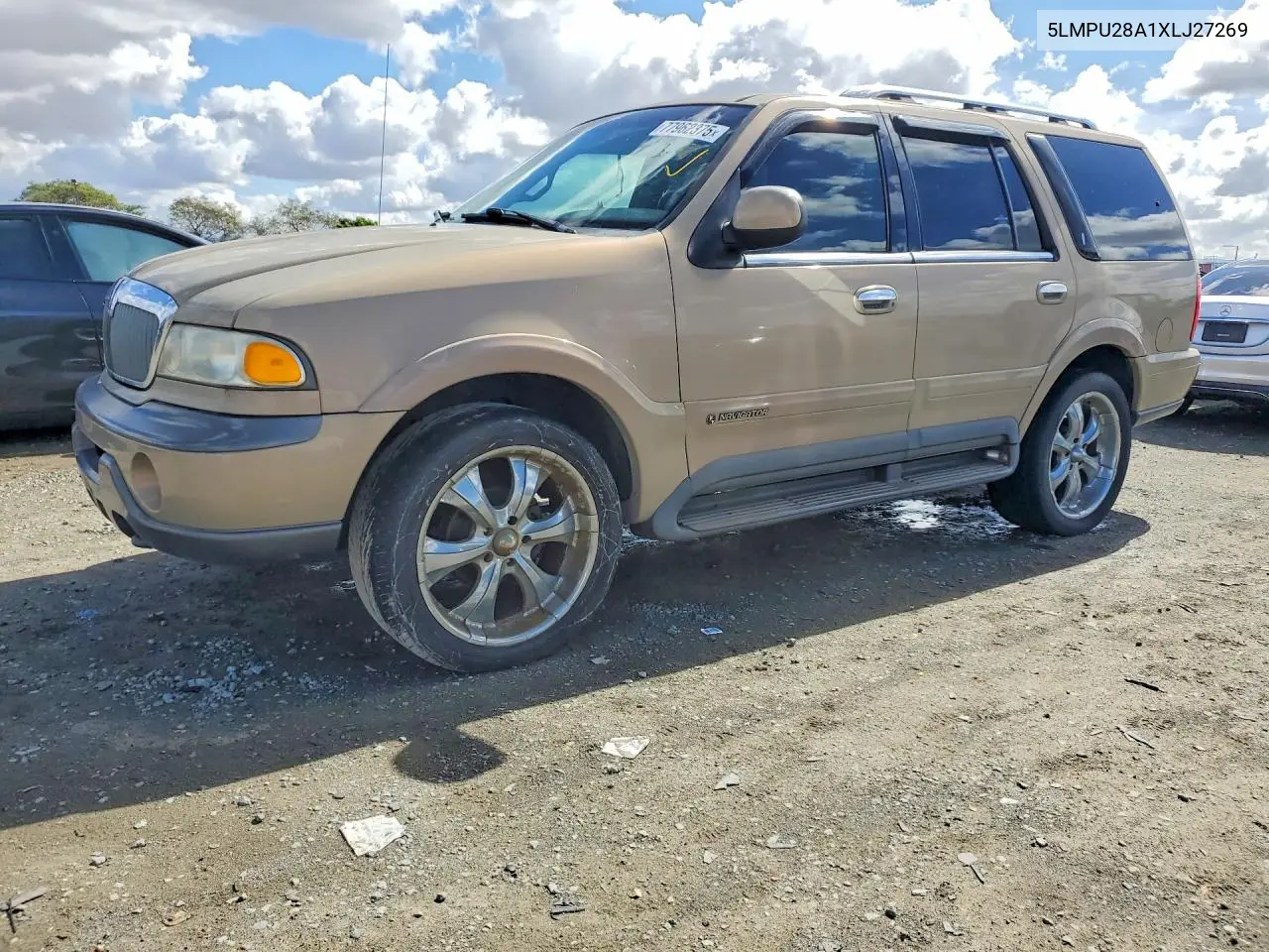 1999 Lincoln Townhouse Navigator VIN: 5LMPU28A1XLJ27269 Lot: 77962375