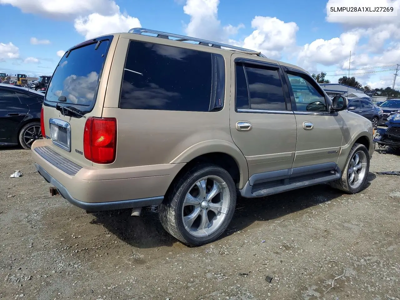 1999 Lincoln Townhouse Navigator VIN: 5LMPU28A1XLJ27269 Lot: 77962375
