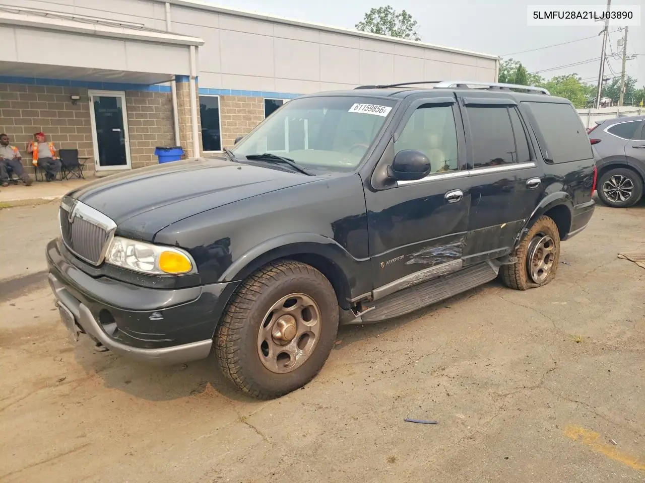2001 Lincoln Navigator VIN: 5LMFU28A21LJ03890 Lot: 61159856