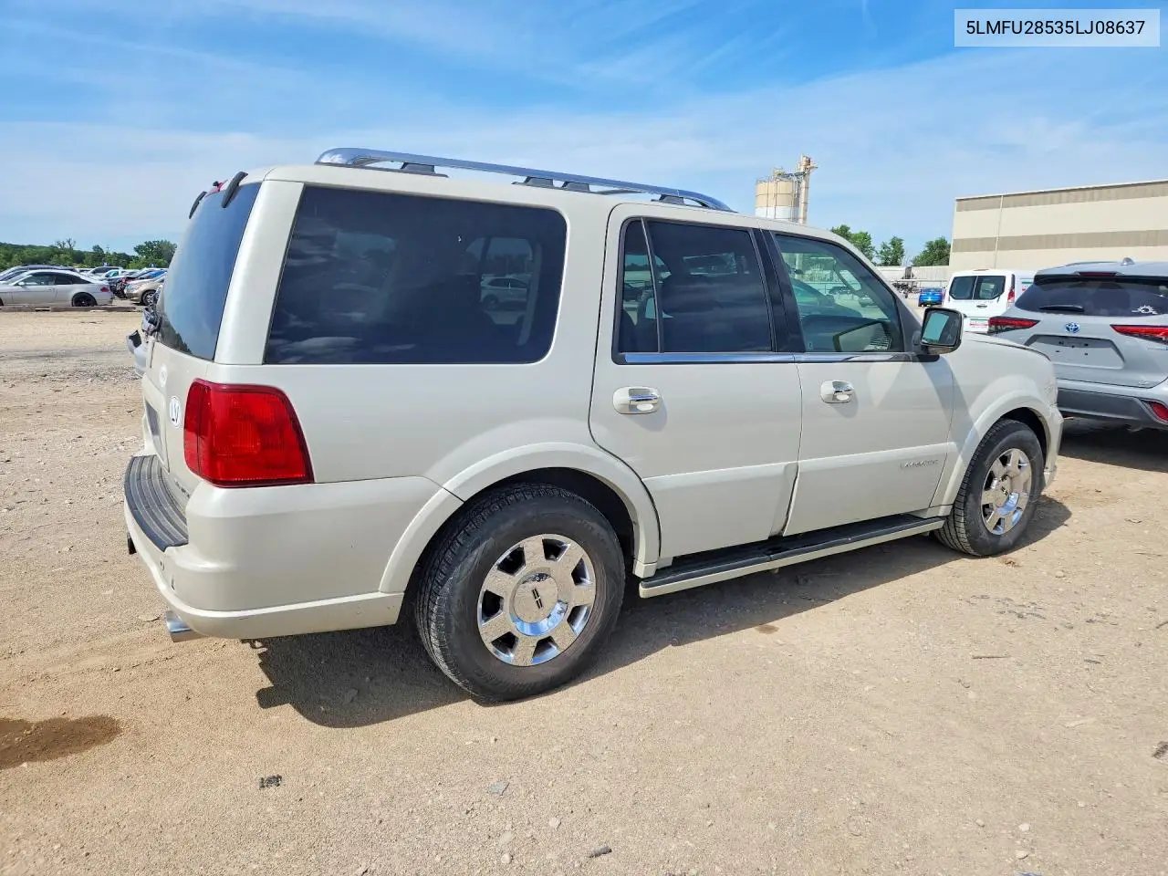 2005 Lincoln Navigator VIN: 5LMFU28535LJ08637 Lot: 57693696