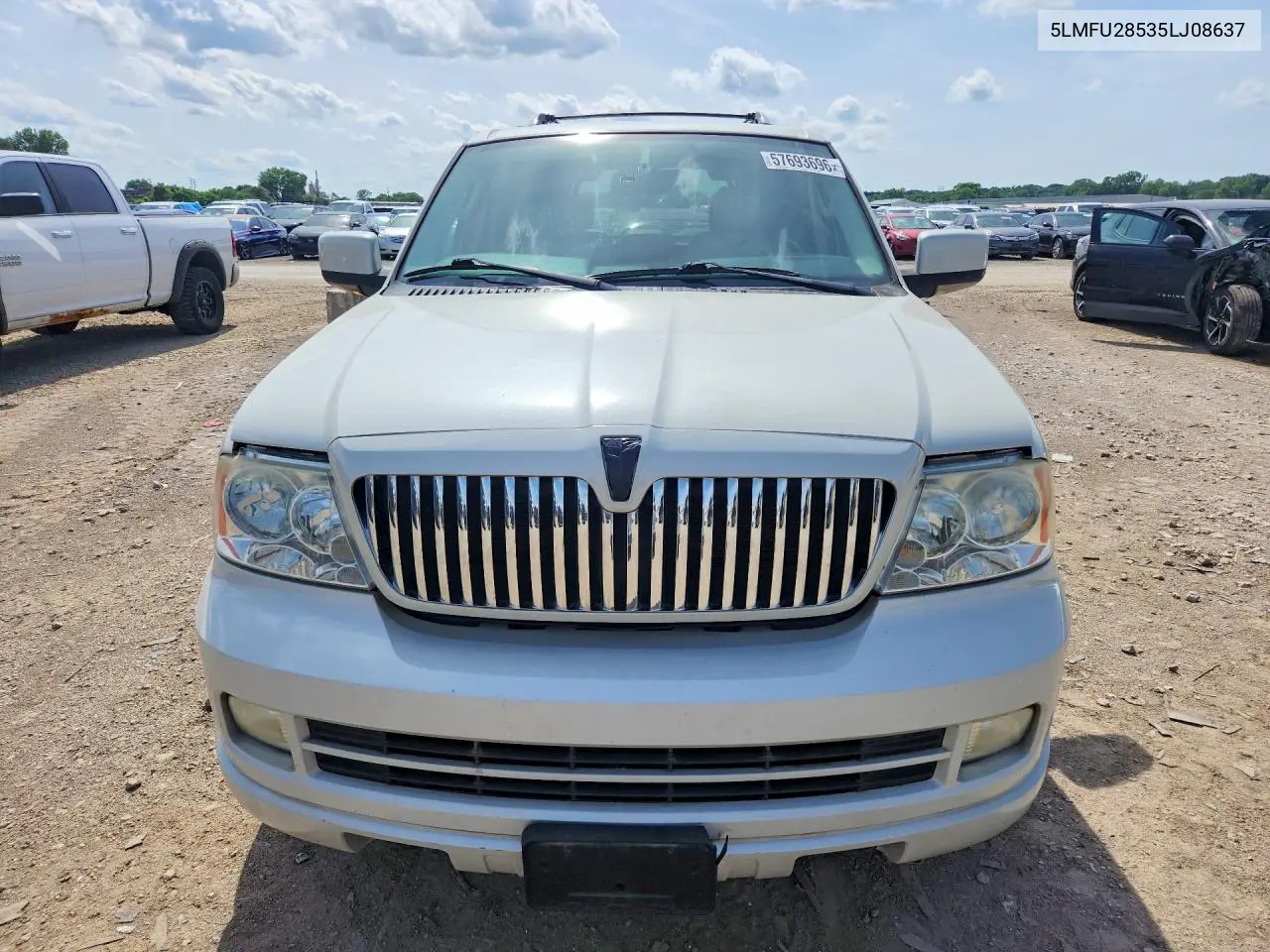 2005 Lincoln Navigator VIN: 5LMFU28535LJ08637 Lot: 57693696