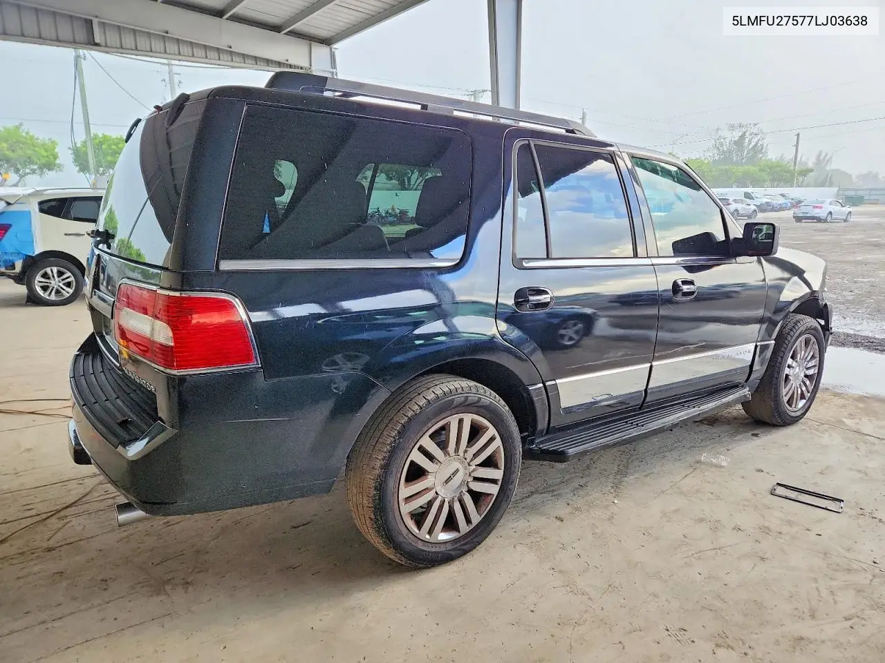 2007 Lincoln Navigator VIN: 5LMFU27577LJ03638 Lot: 59792056