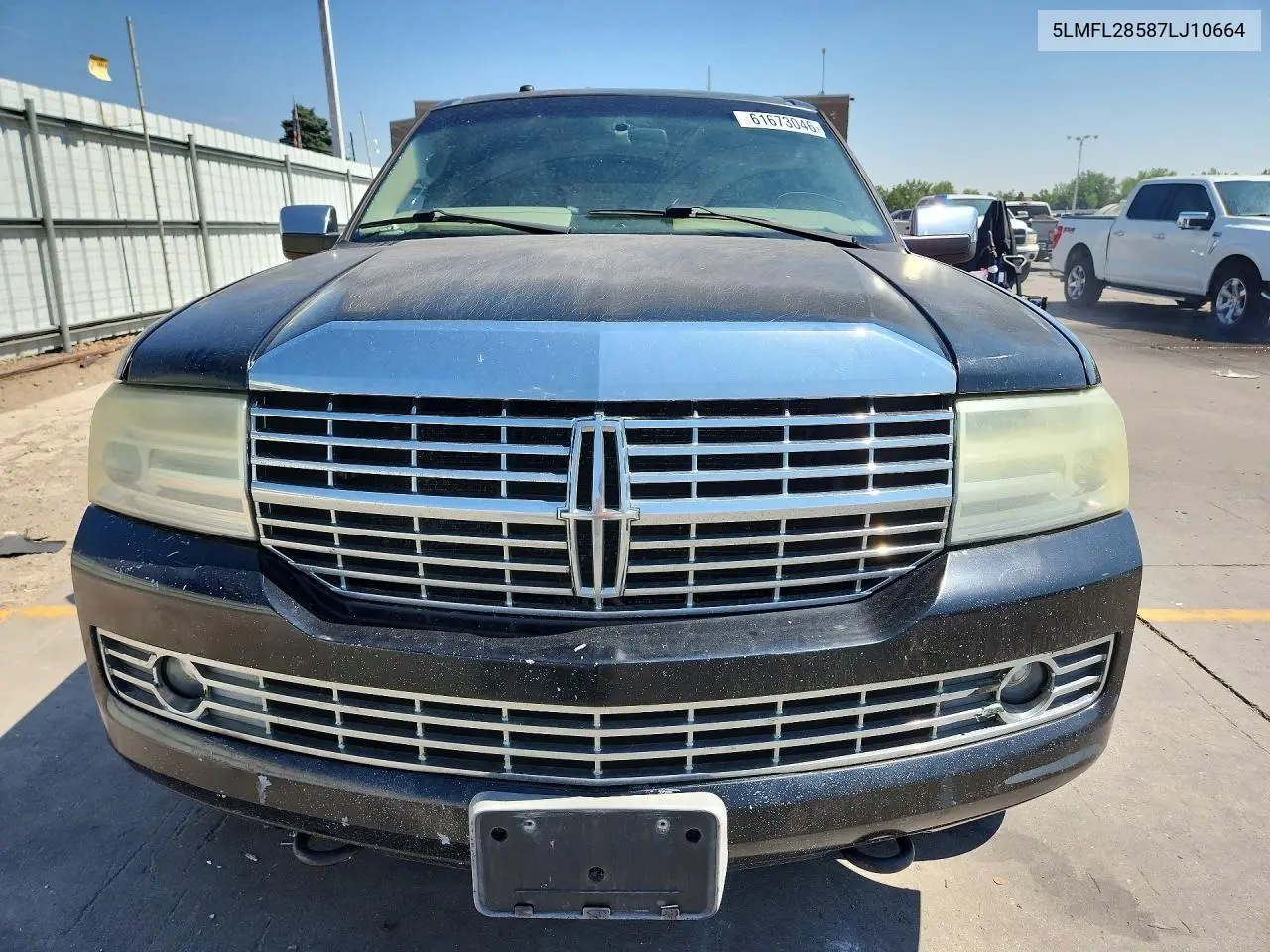 2007 Lincoln Navigator L VIN: 5LMFL28587LJ10664 Lot: 61673046