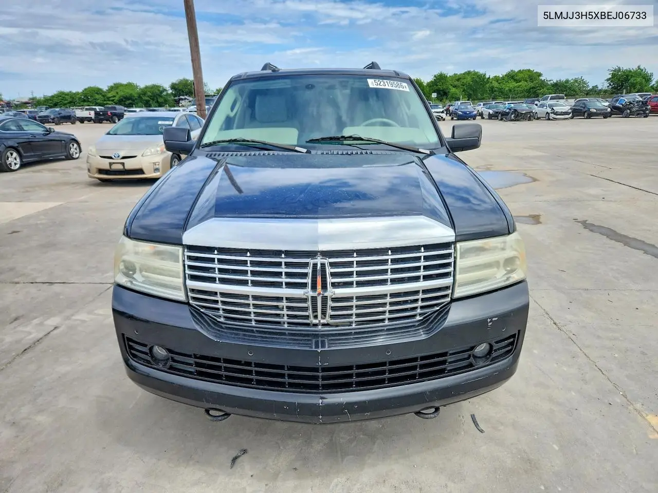 2011 Lincoln Navigator L VIN: 5LMJJ3H5XBEJ06733 Lot: 52319586