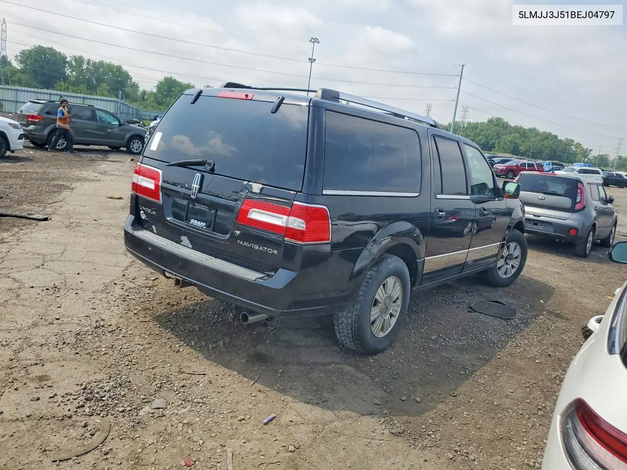 2011 Lincoln Navigator L VIN: 5LMJJ3J51BEJ04797 Lot: 60661816