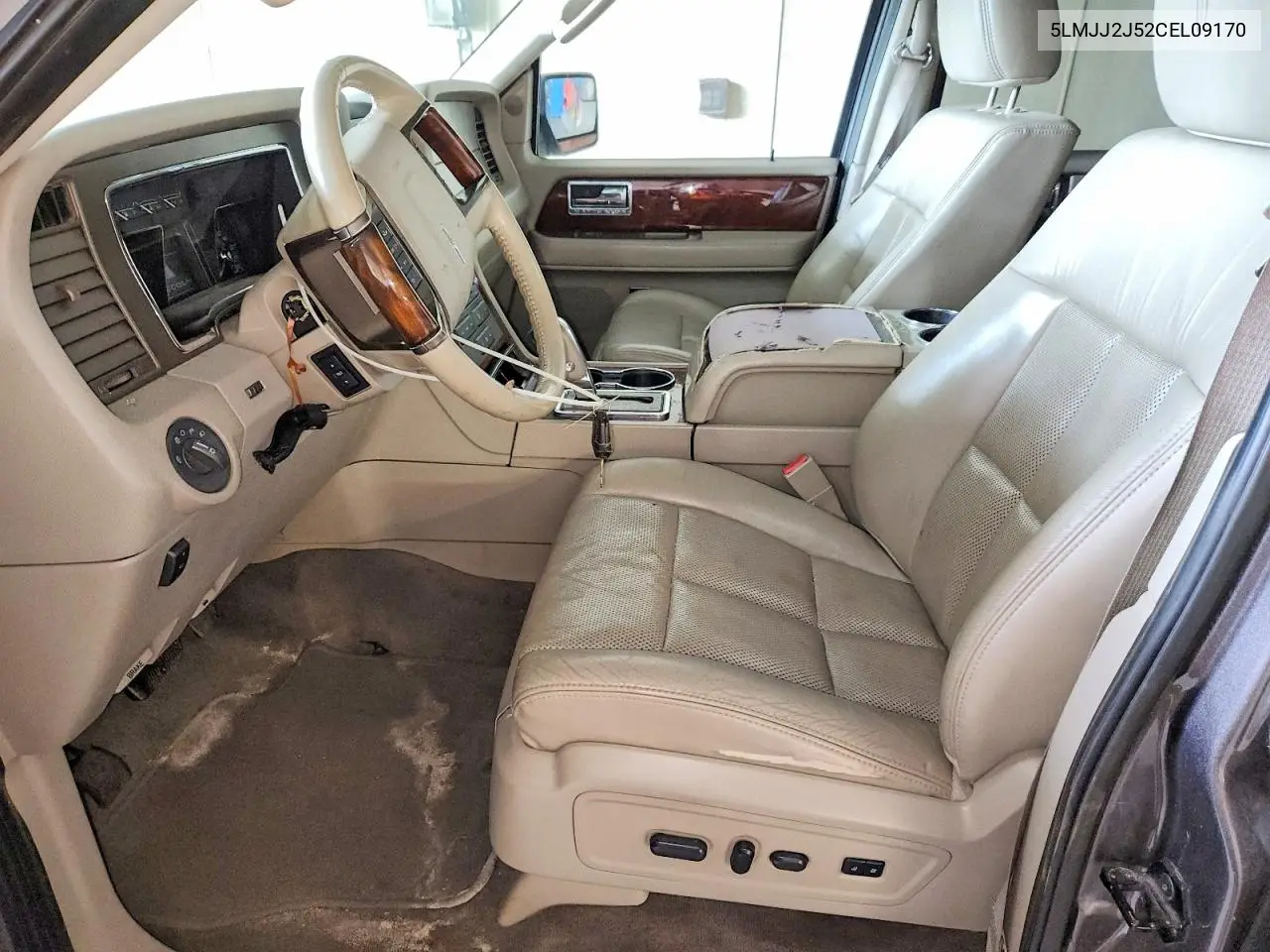2012 Lincoln Navigator VIN: 5LMJJ2J52CEL09170 Lot: 61355146