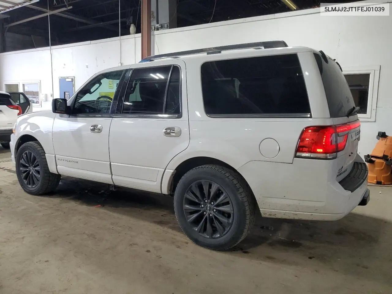5LMJJ2JT1FEJ01039 2015 Lincoln Navigator
