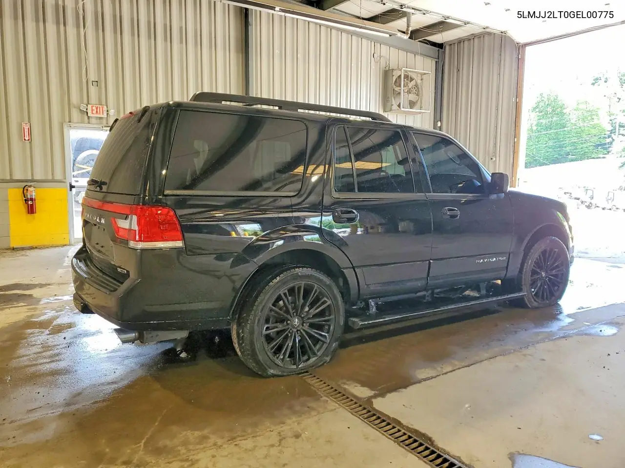 2016 Lincoln Navigator Reserve VIN: 5LMJJ2LT0GEL00775 Lot: 56026036