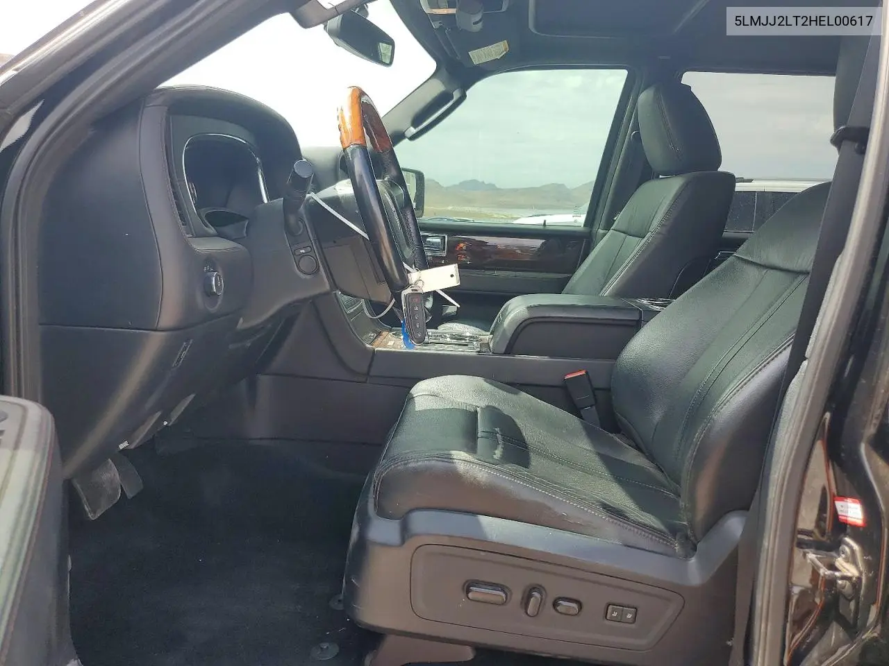 5LMJJ2LT2HEL00617 2017 Lincoln Navigator Reserve