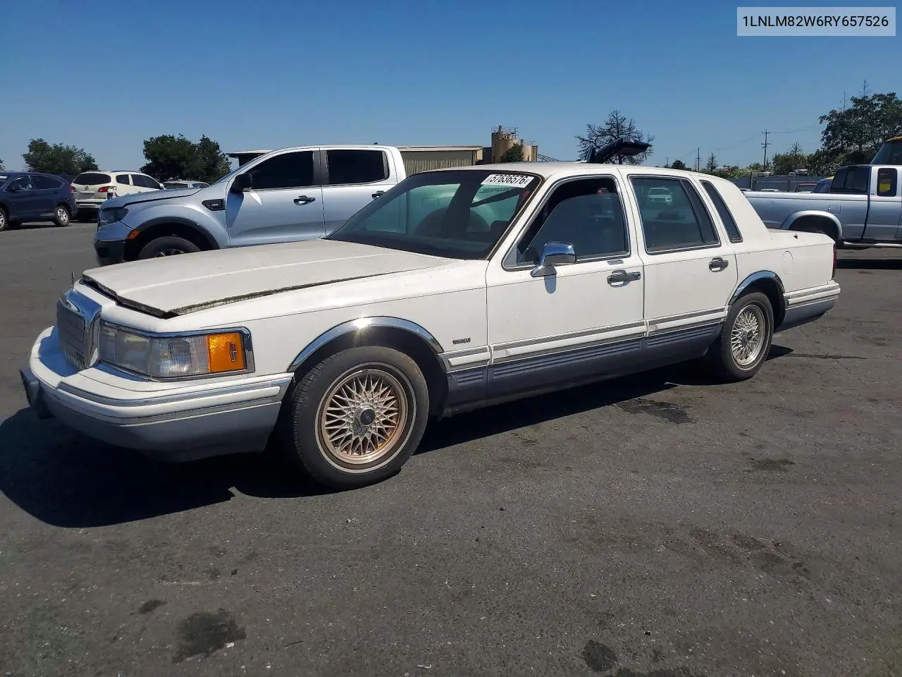1994 Lincoln Town Car Signature VIN: 1LNLM82W6RY657526 Lot: 57636576