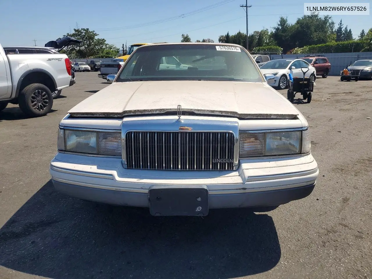 1994 Lincoln Town Car Signature VIN: 1LNLM82W6RY657526 Lot: 57636576