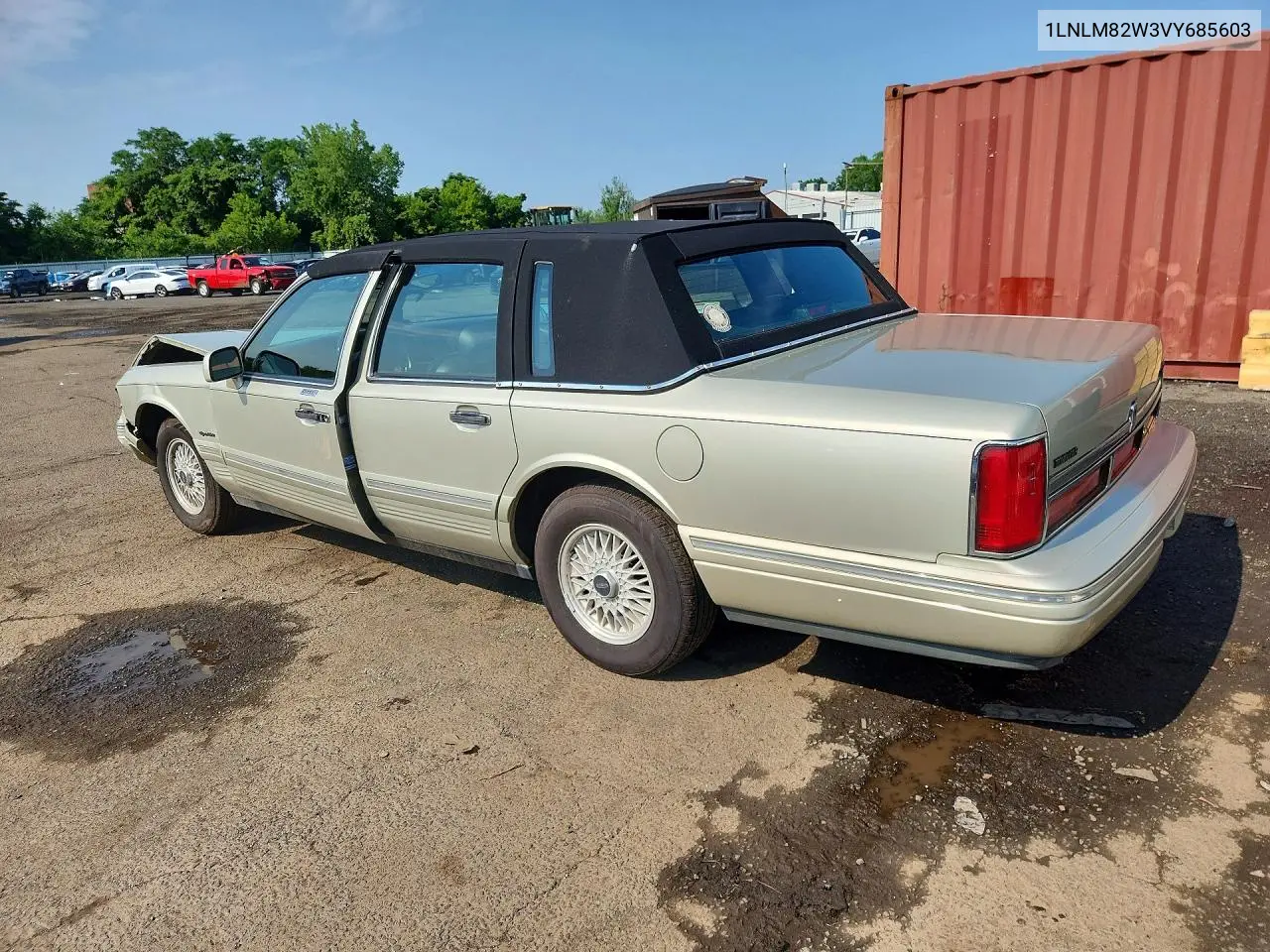 1997 Lincoln Town Car Signature VIN: 1LNLM82W3VY685603 Lot: 58911446