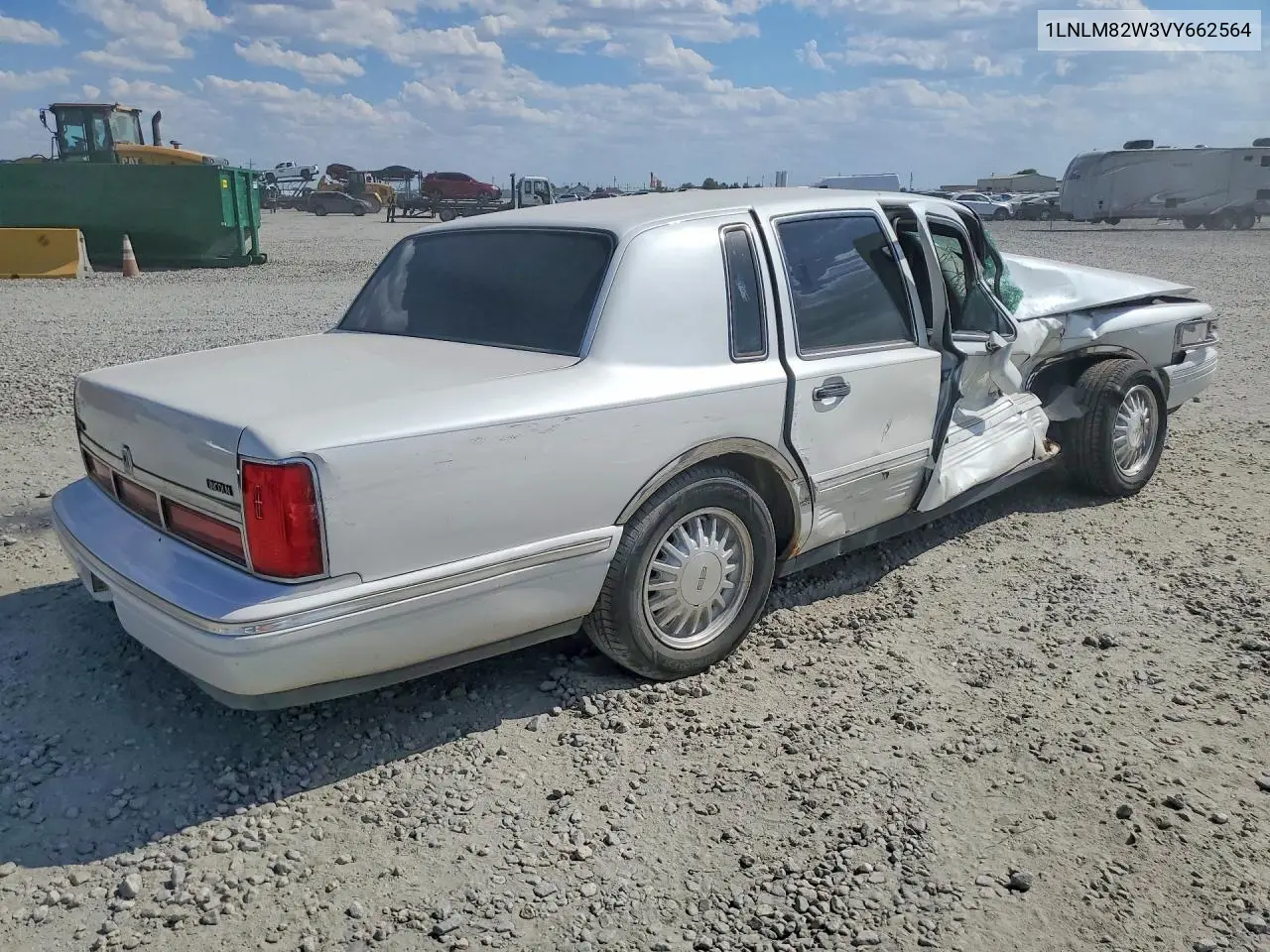 1997 Lincoln Town Car Signature/Touring VIN: 1LNLM82W3VY662564 Lot: 61193656