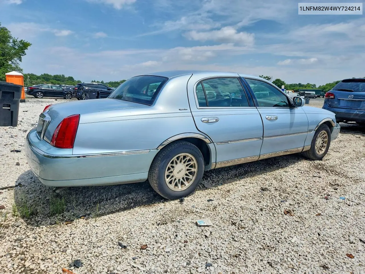 1998 Lincoln Town Car Signature VIN: 1LNFM82W4WY724214 Lot: 61863236