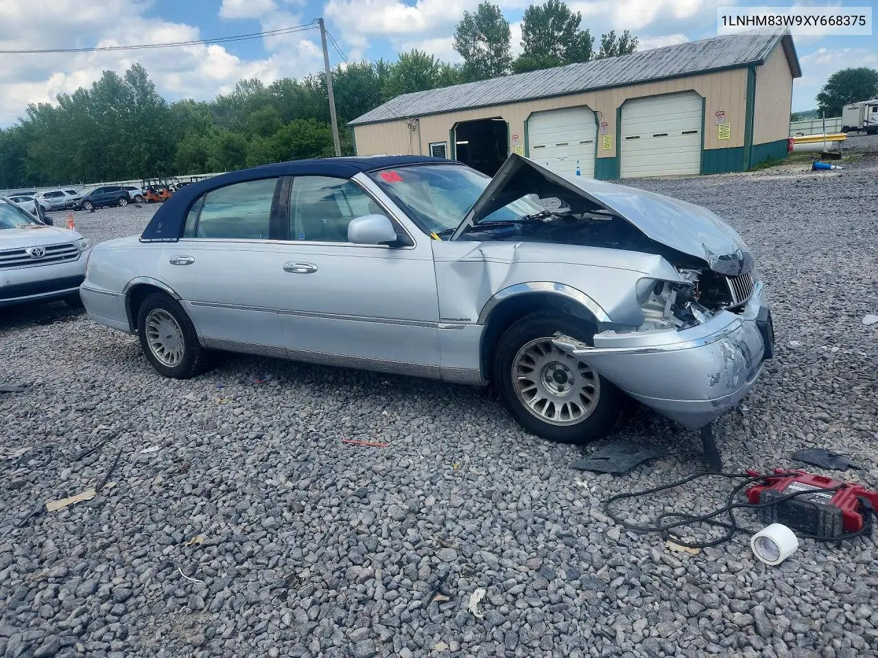 1999 Lincoln Town Car Cartier VIN: 1LNHM83W9XY668375 Lot: 60270636