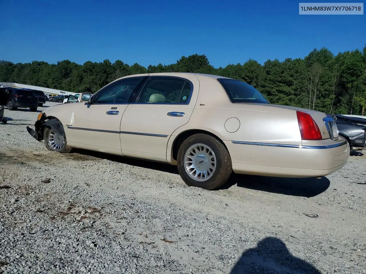 1999 Lincoln Town Car Cartier VIN: 1LNHM83W7XY706718 Lot: 61062606