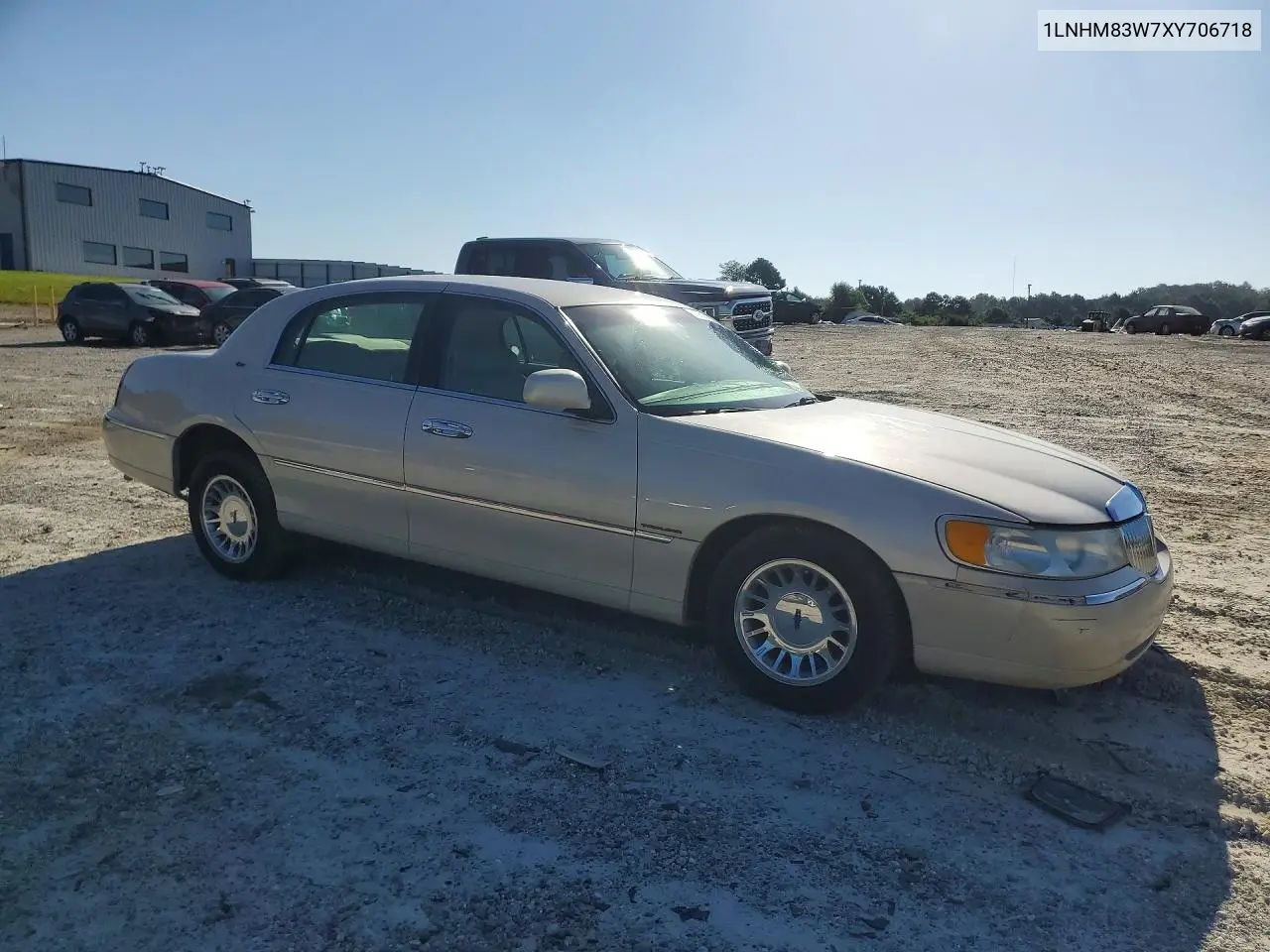 1999 Lincoln Town Car Cartier VIN: 1LNHM83W7XY706718 Lot: 61062606