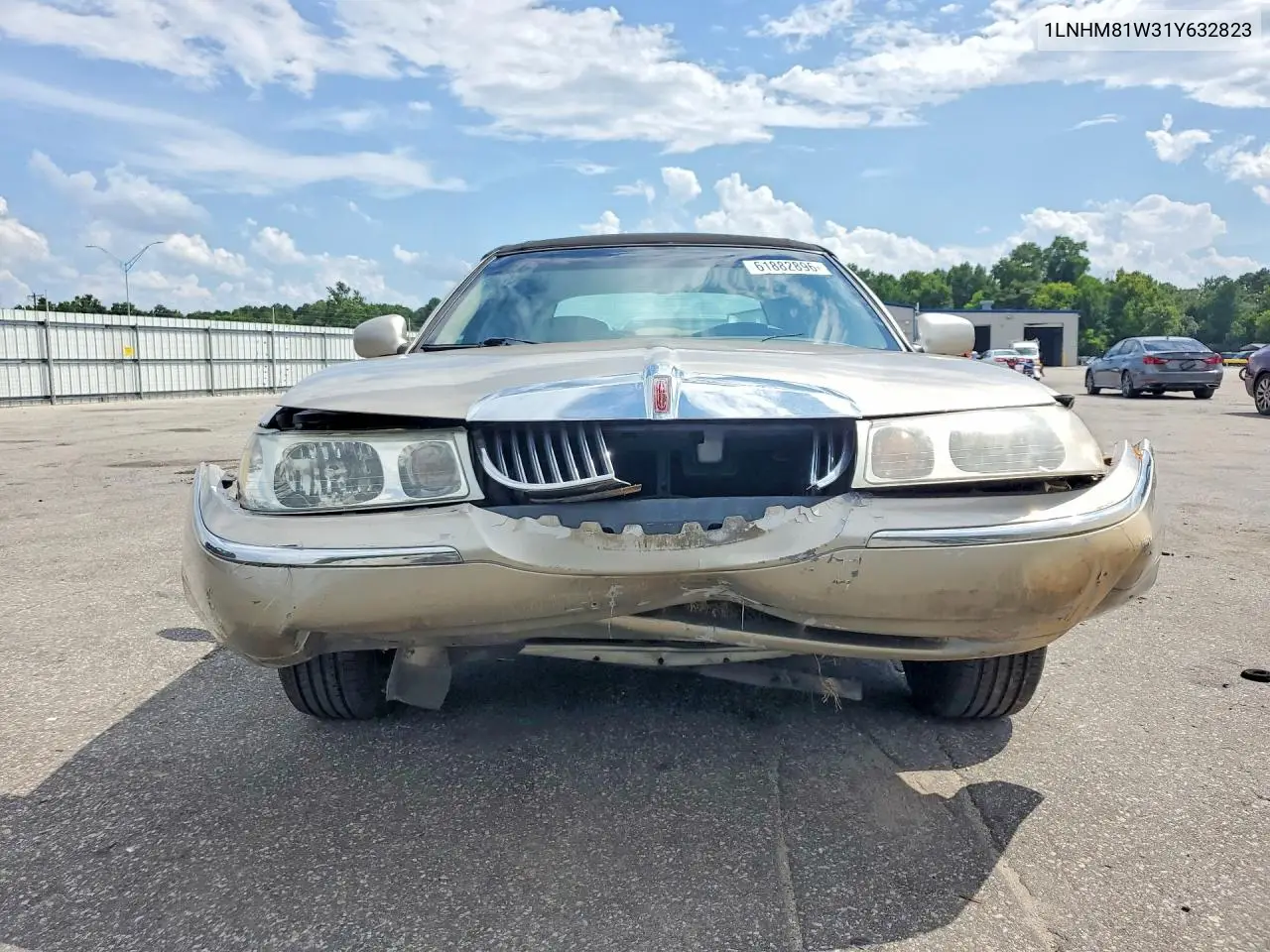 2001 Lincoln Town Car Executive VIN: 1LNHM81W31Y632823 Lot: 61882896