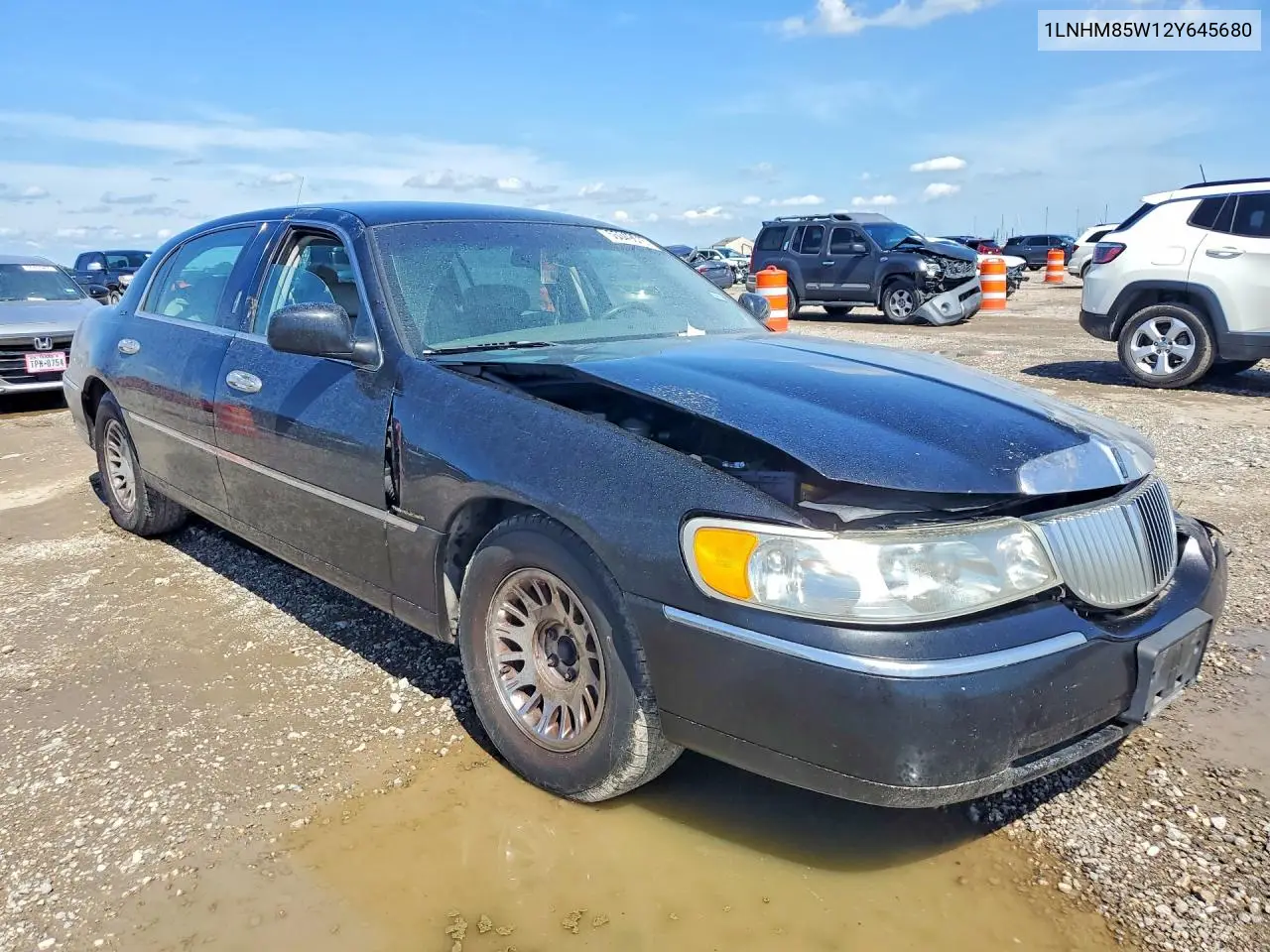 2002 Lincoln Town Car Cartier L VIN: 1LNHM85W12Y645680 Lot: 55349016
