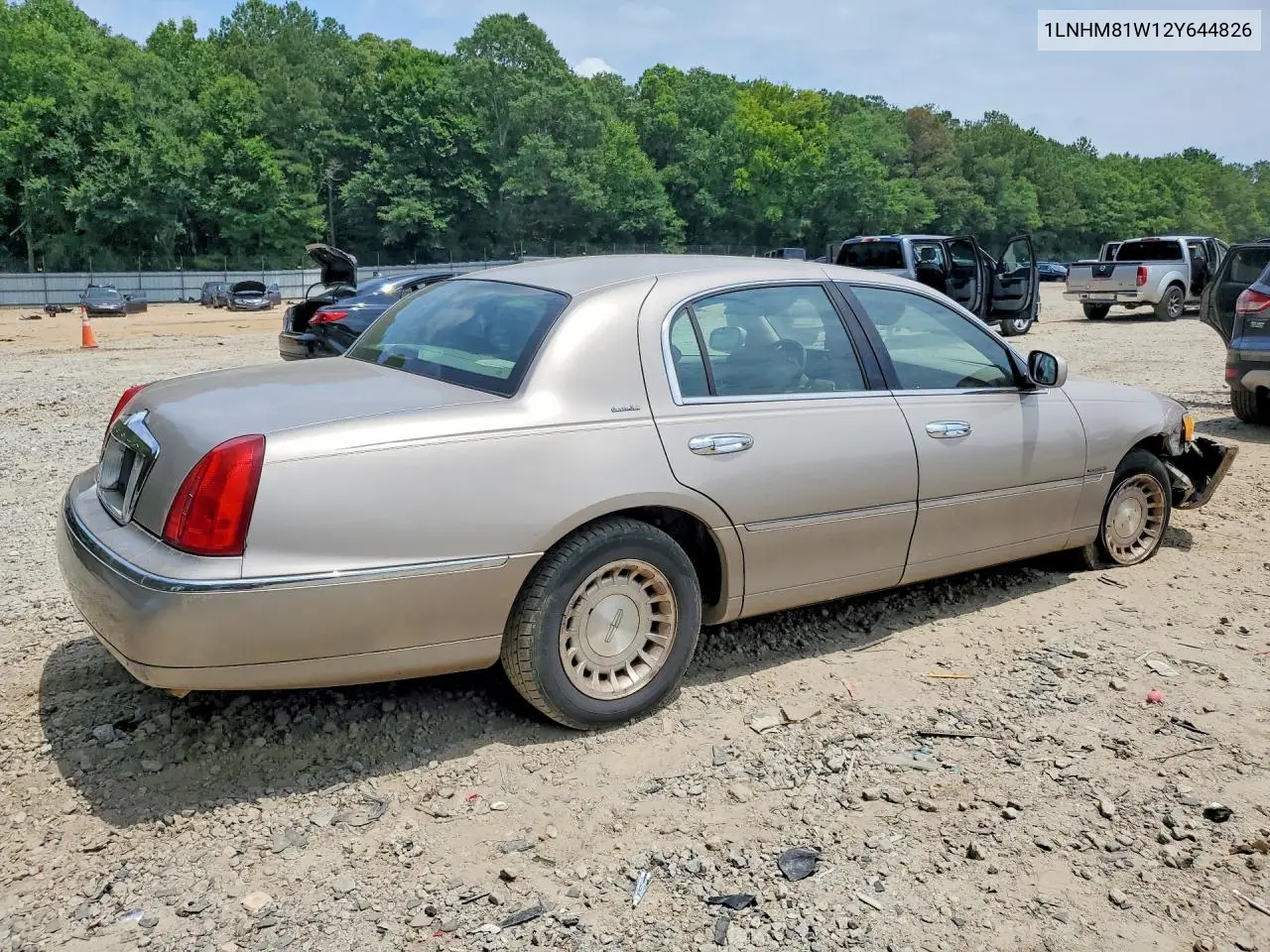 2002 Lincoln Town Car Executive VIN: 1LNHM81W12Y644826 Lot: 58368326