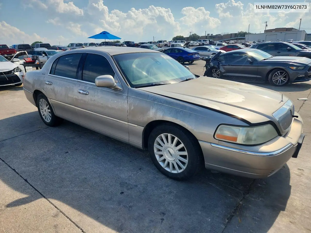 2003 Lincoln Town Car Signature VIN: 1LNHM82W73Y617873 Lot: 55261006