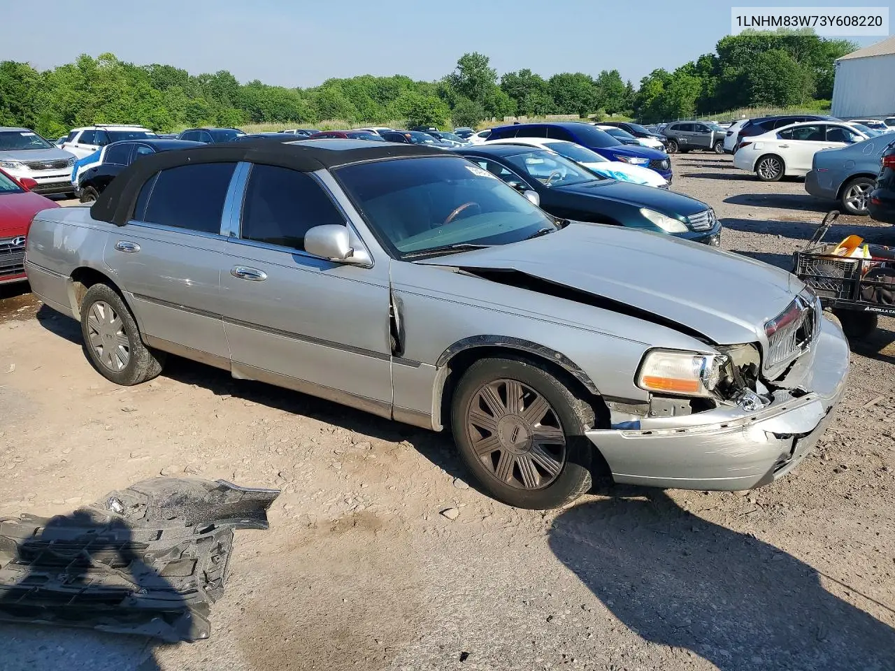 2003 Lincoln Town Car Cartier VIN: 1LNHM83W73Y608220 Lot: 56494046