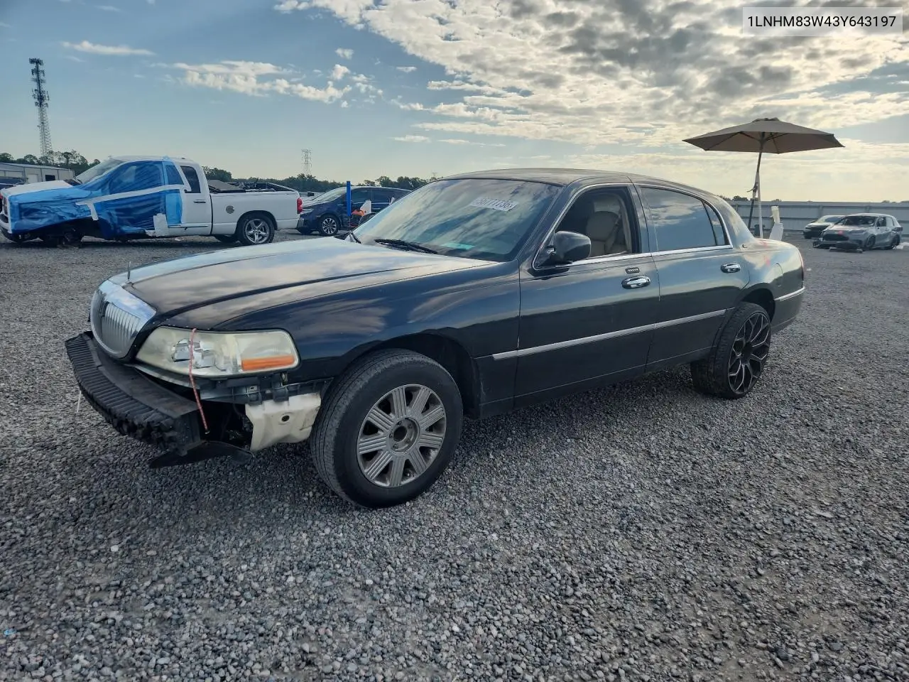 2003 Lincoln Town Car Cartier VIN: 1LNHM83W43Y643197 Lot: 56777736