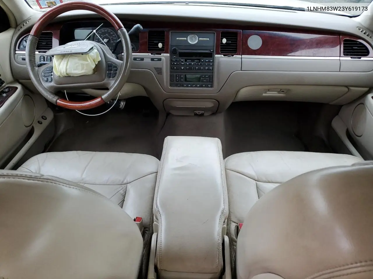 1LNHM83W23Y619173 2003 Lincoln Town Car Cartier