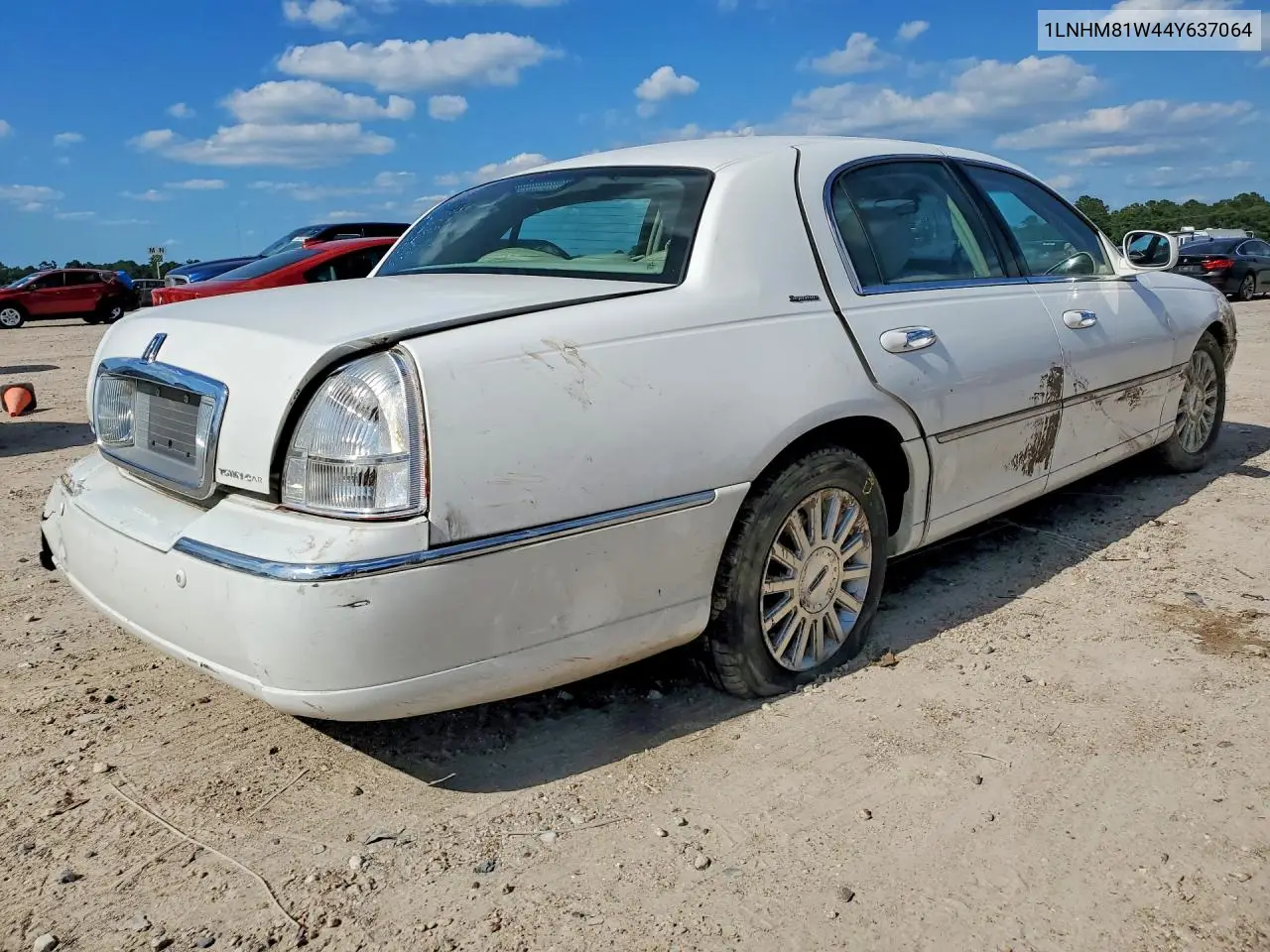 2004 Lincoln Town Car VIN: 1LNHM81W44Y637064 Lot: 53235996