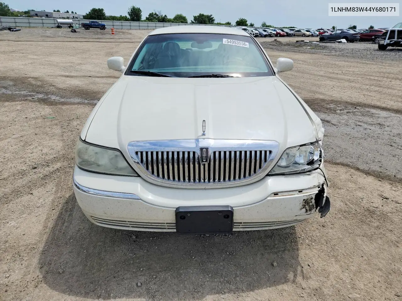 2004 Lincoln Town Car Ultimate VIN: 1LNHM83W44Y680171 Lot: 54993966
