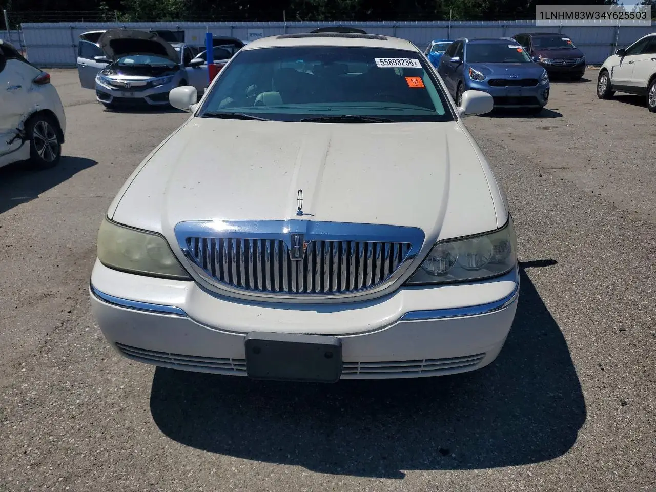 2004 Lincoln Town Car Ultimate VIN: 1LNHM83W34Y625503 Lot: 55893236