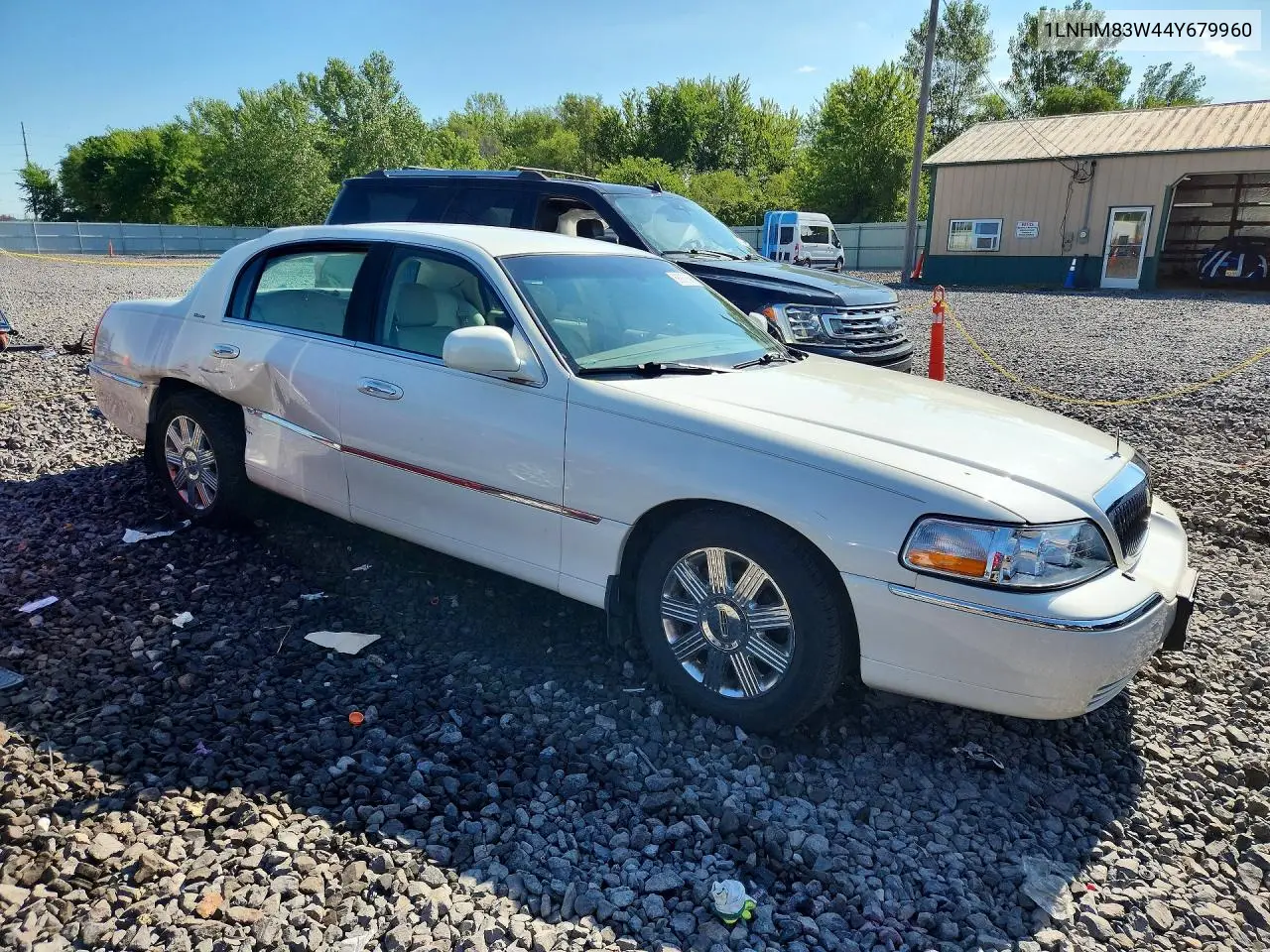 2004 Lincoln Town Car Ultimate VIN: 1LNHM83W44Y679960 Lot: 58277896