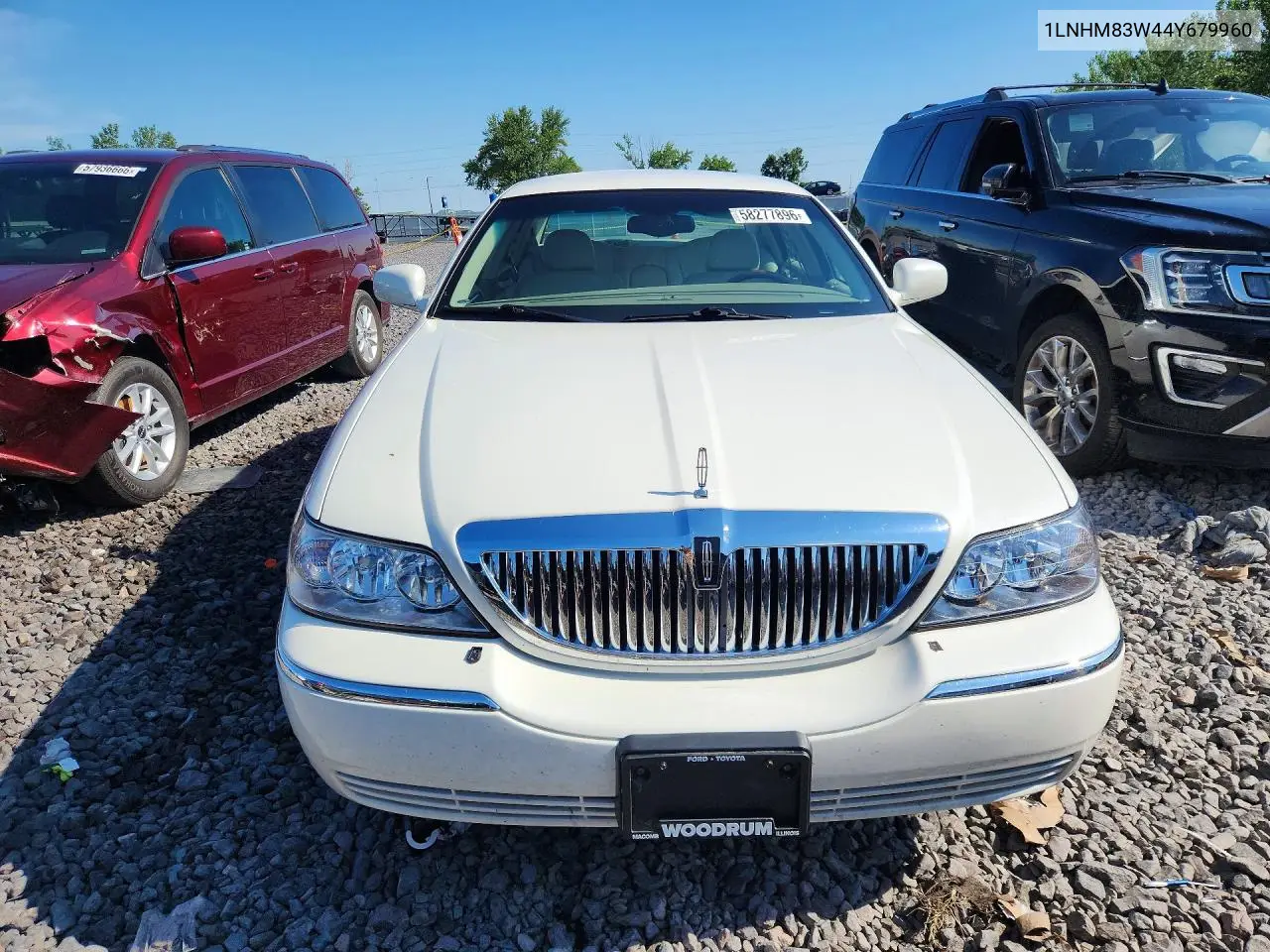 2004 Lincoln Town Car Ultimate VIN: 1LNHM83W44Y679960 Lot: 58277896