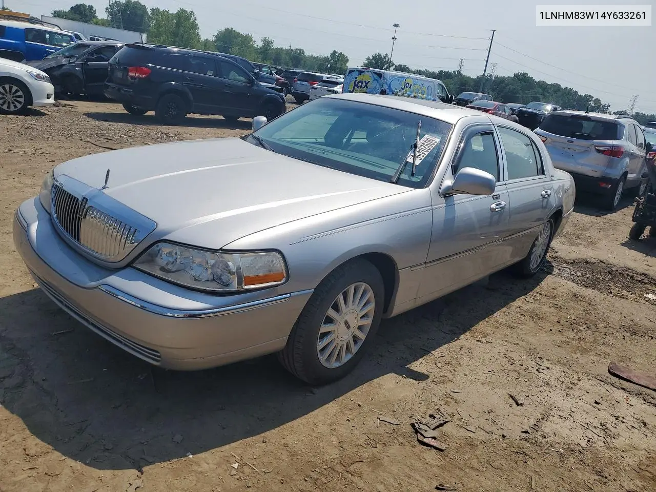 2004 Lincoln Town Car Ultimate VIN: 1LNHM83W14Y633261 Lot: 60920456