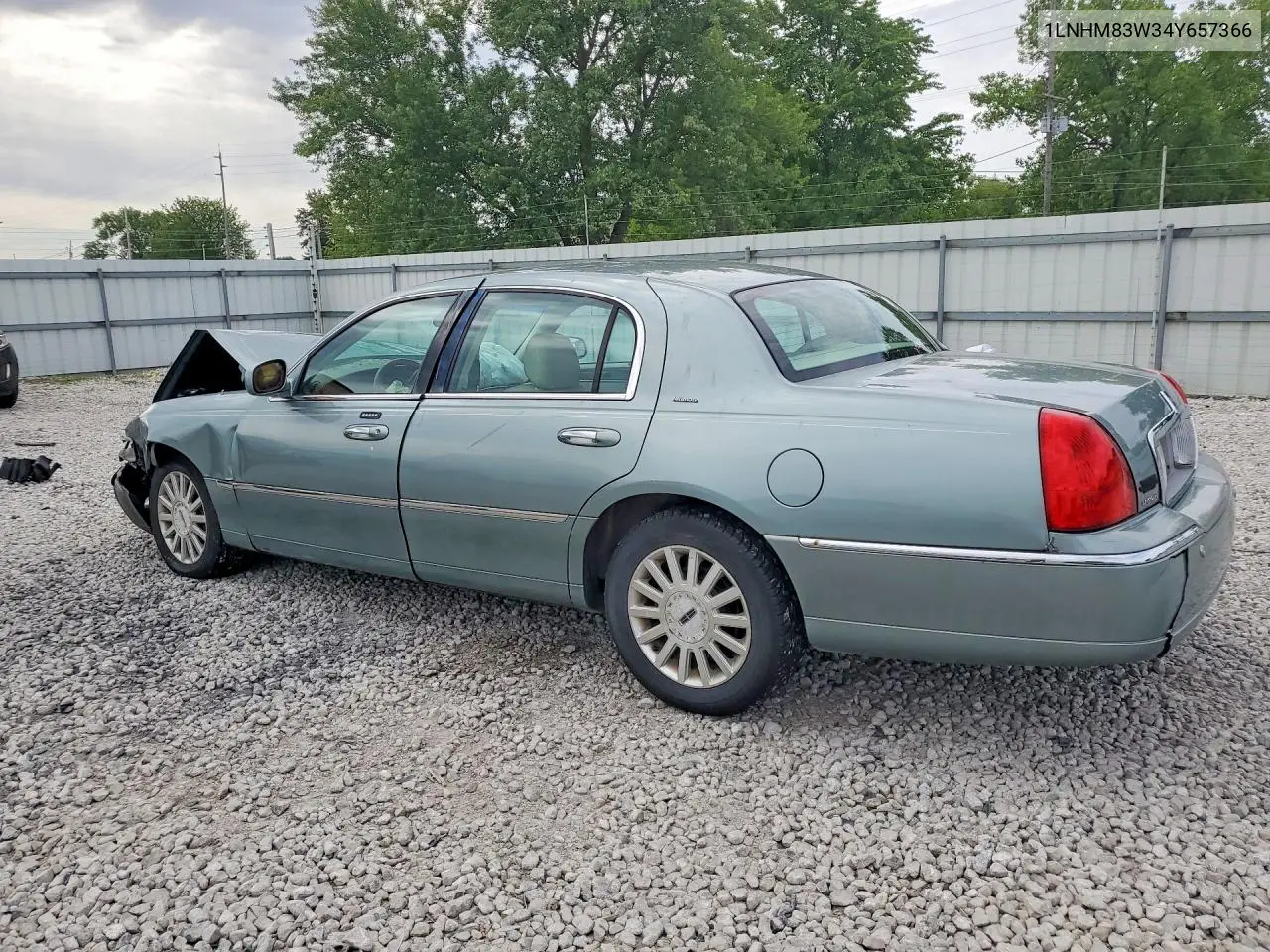 2004 Lincoln Town Car Ultimate VIN: 1LNHM83W34Y657366 Lot: 61644096