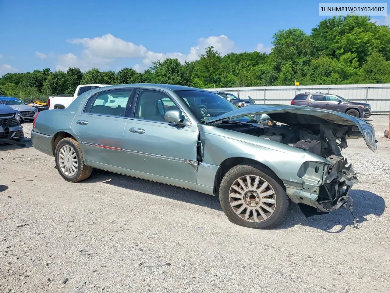 2005 Lincoln Town Car Signature VIN: 1LNHM81W05Y634602 Lot: 56492236