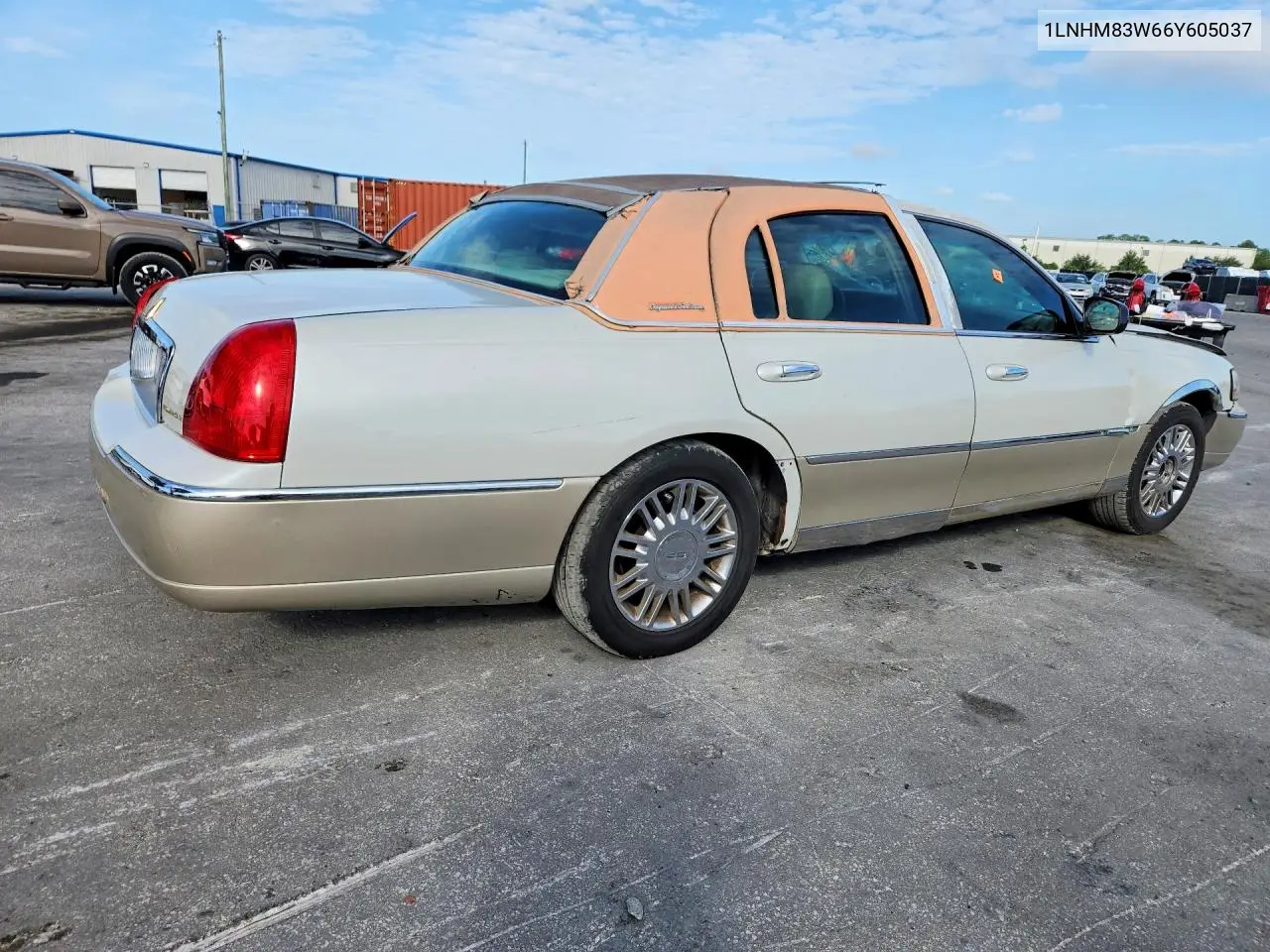 2006 Lincoln Town Car Designer VIN: 1LNHM83W66Y605037 Lot: 57135206