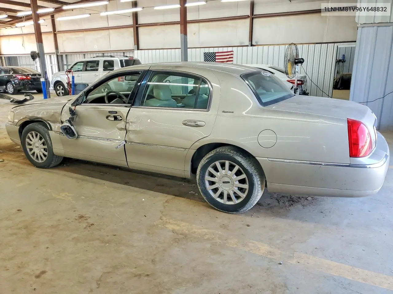 2006 Lincoln Town Car Signature VIN: 1LNHM81V96Y648832 Lot: 57312656