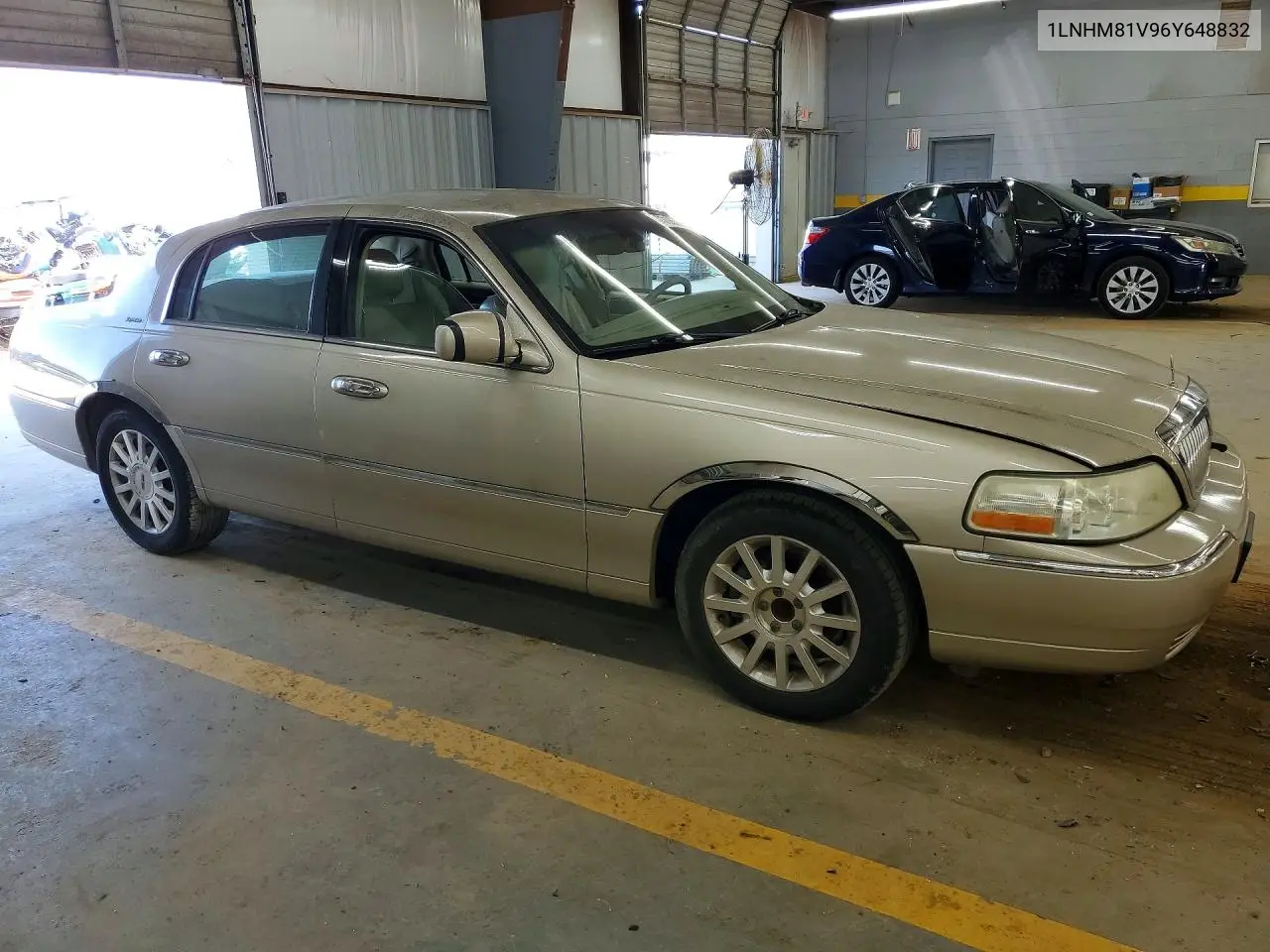 2006 Lincoln Town Car Signature VIN: 1LNHM81V96Y648832 Lot: 57312656
