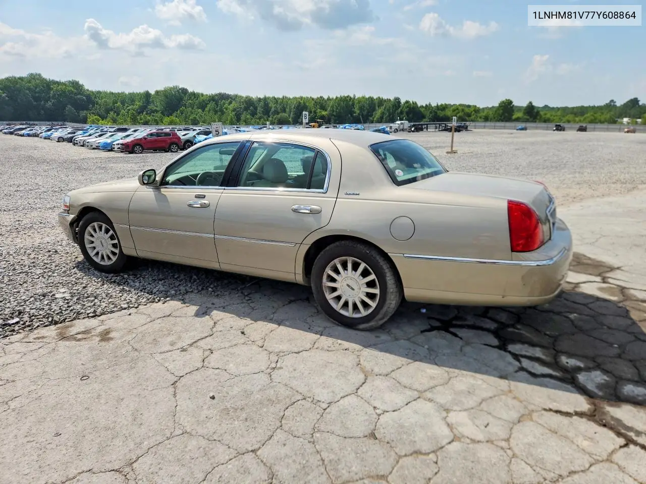 2007 Lincoln Town Car Signature VIN: 1LNHM81V77Y608864 Lot: 60972836